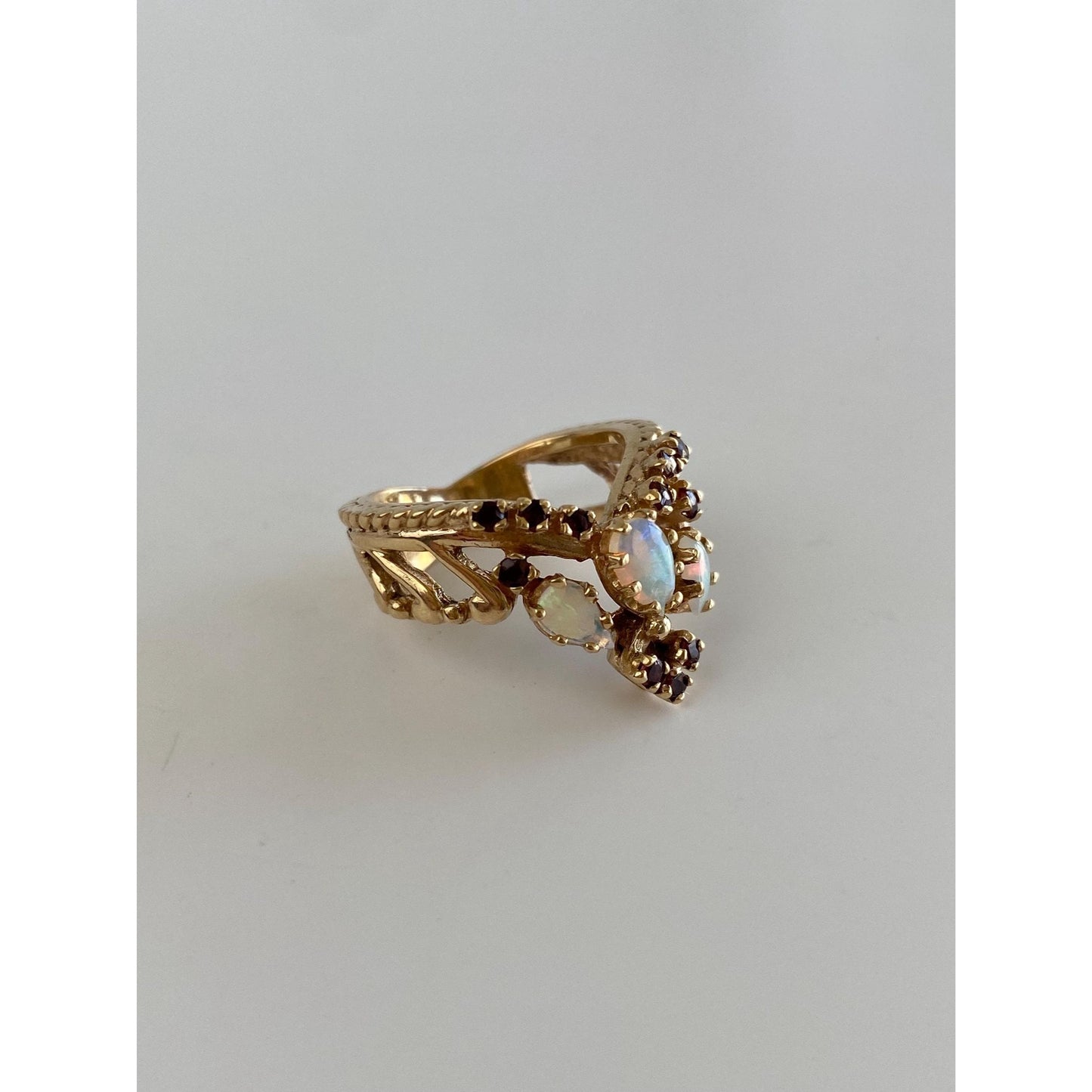 Vintage Solid 10k Yellow Gold Opal Garnet Chevron Ring - Size 5.25