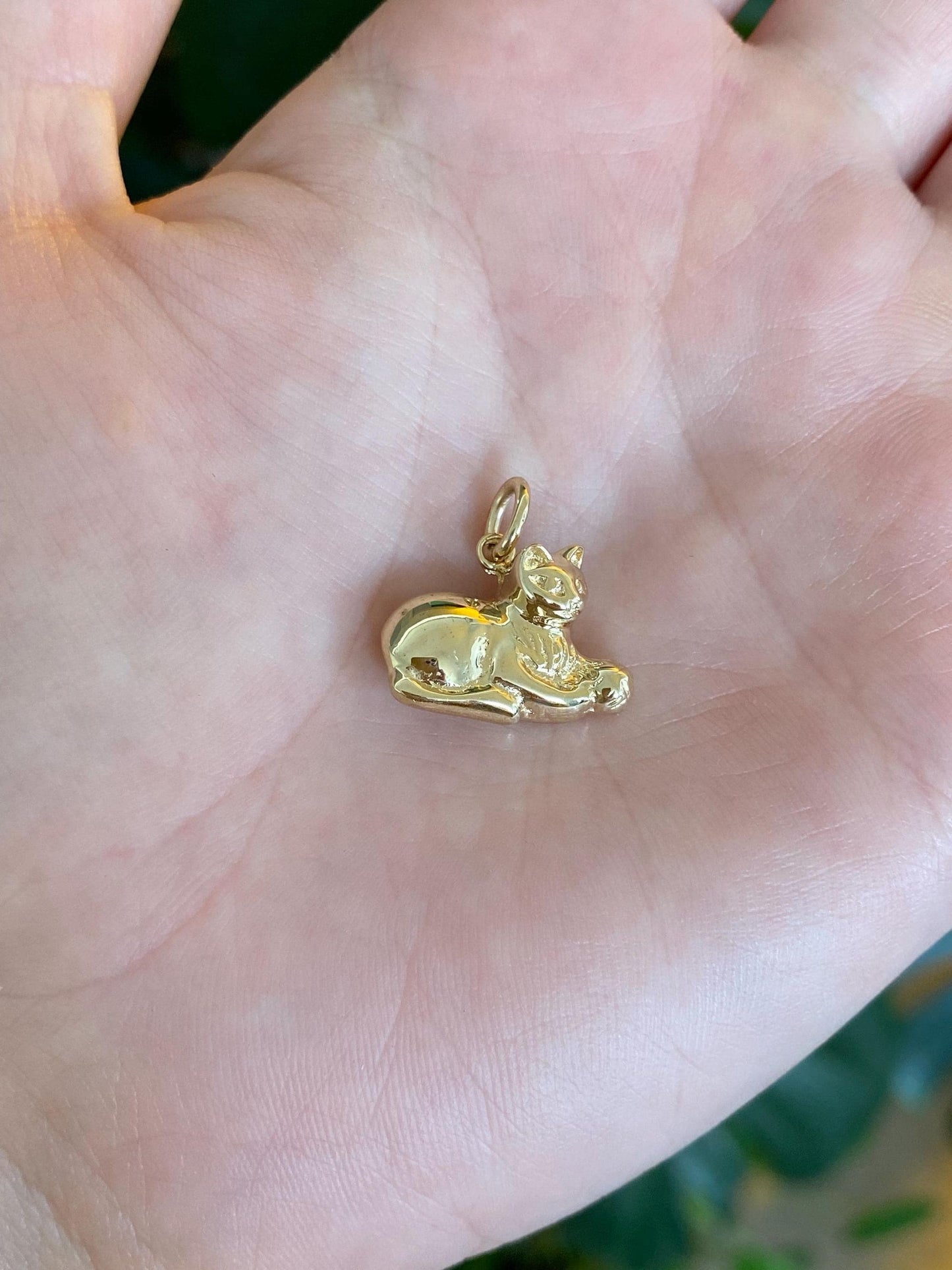 Vintage Solid 14k Yellow Gold Cat w/ Yarn Charm