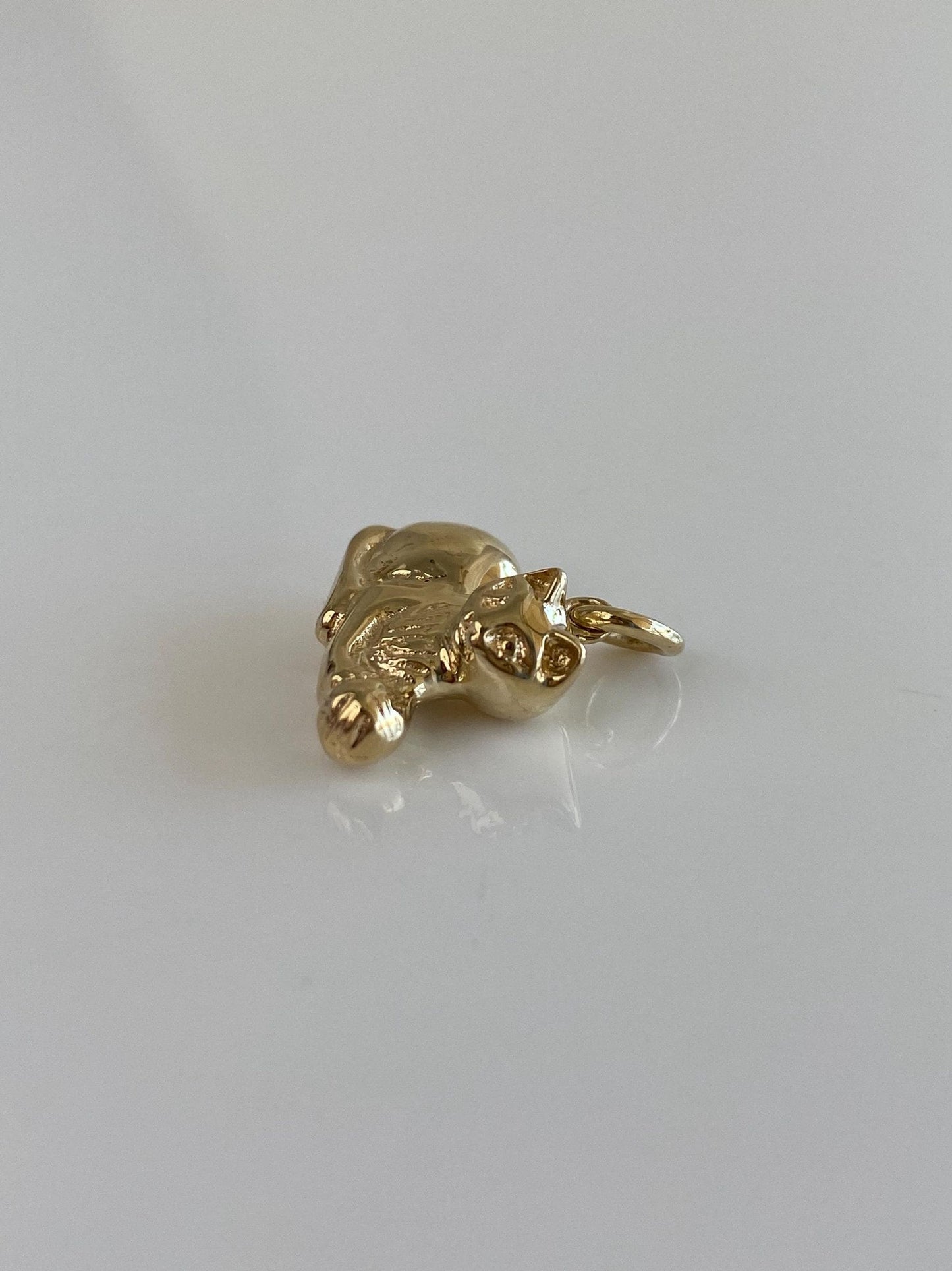 Vintage Solid 14k Yellow Gold Cat w/ Yarn Charm