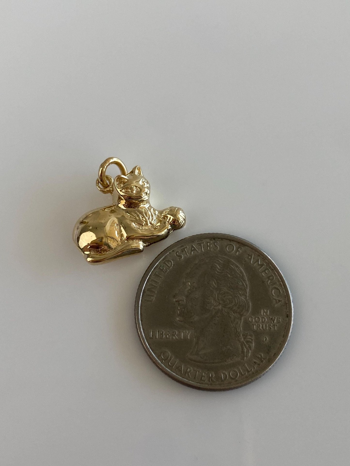 Vintage Solid 14k Yellow Gold Cat w/ Yarn Charm