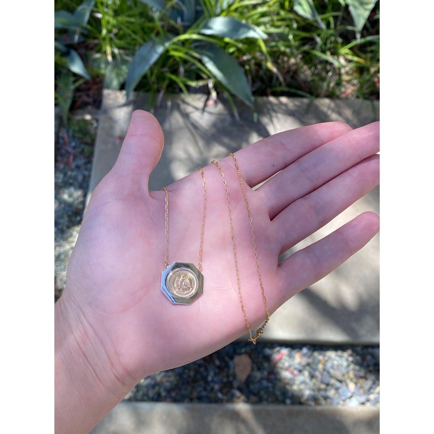 Vintage Solid 14k Yellow Gold Dos Peso Coin Mariner Link Chain Necklace - 20.75 inches