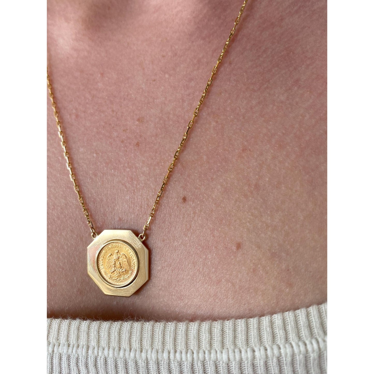 Vintage Solid 14k Yellow Gold Dos Peso Coin Mariner Link Chain Necklace - 20.75 inches