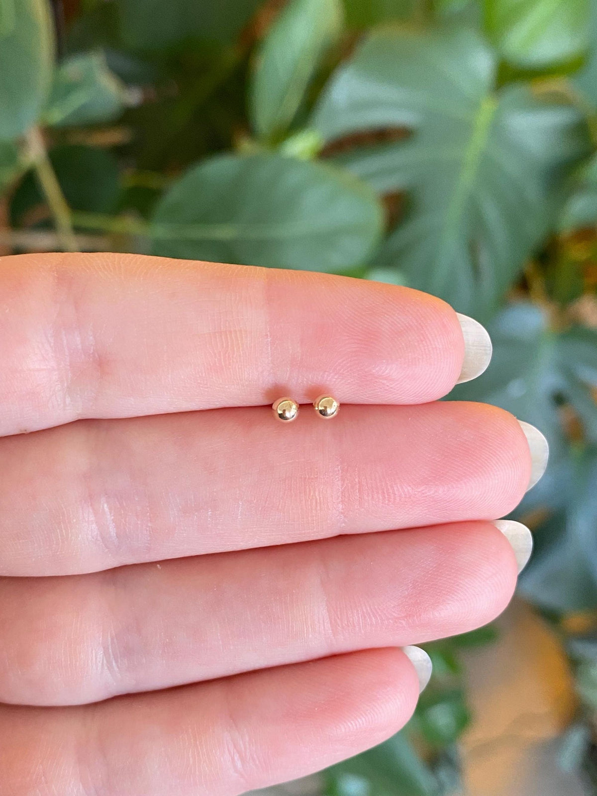 Vintage 14k Yellow Gold Ball Stud Earrings