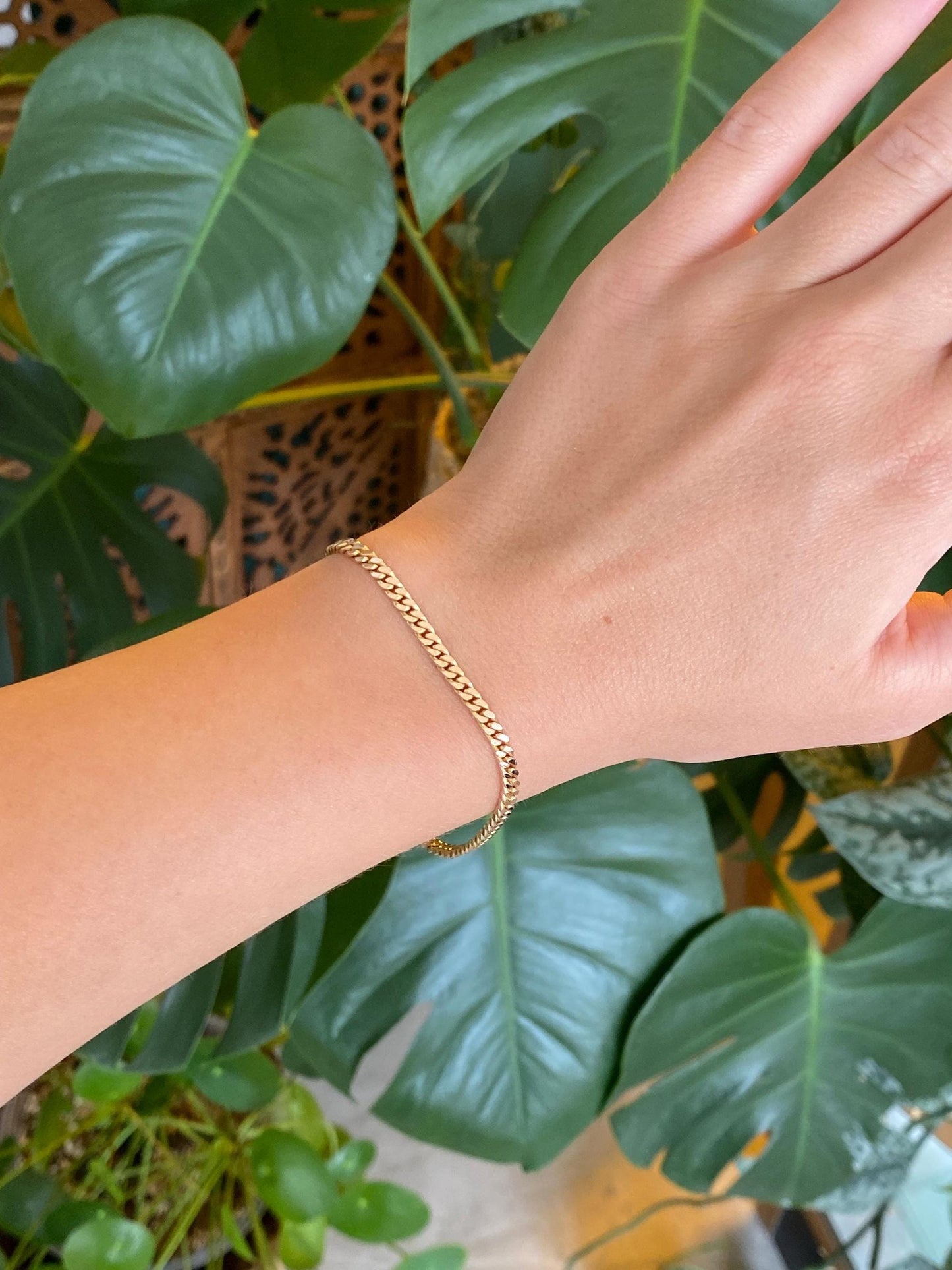 Vintage Solid 12k Yellow Gold Flat Curb Chain Bracelet - 7 inches