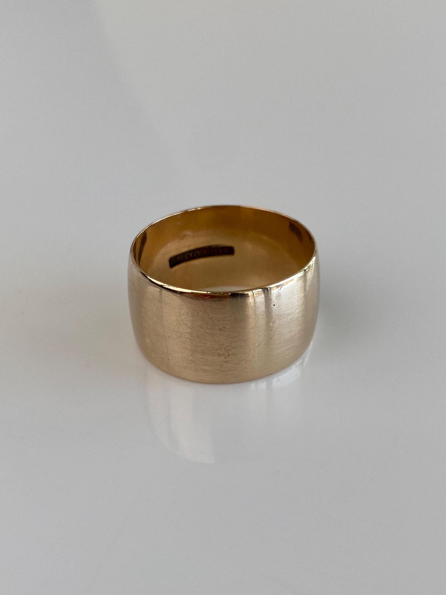 Vintage Solid 10k Yellow Gold Satin Wide Ring Band - Size 9.5