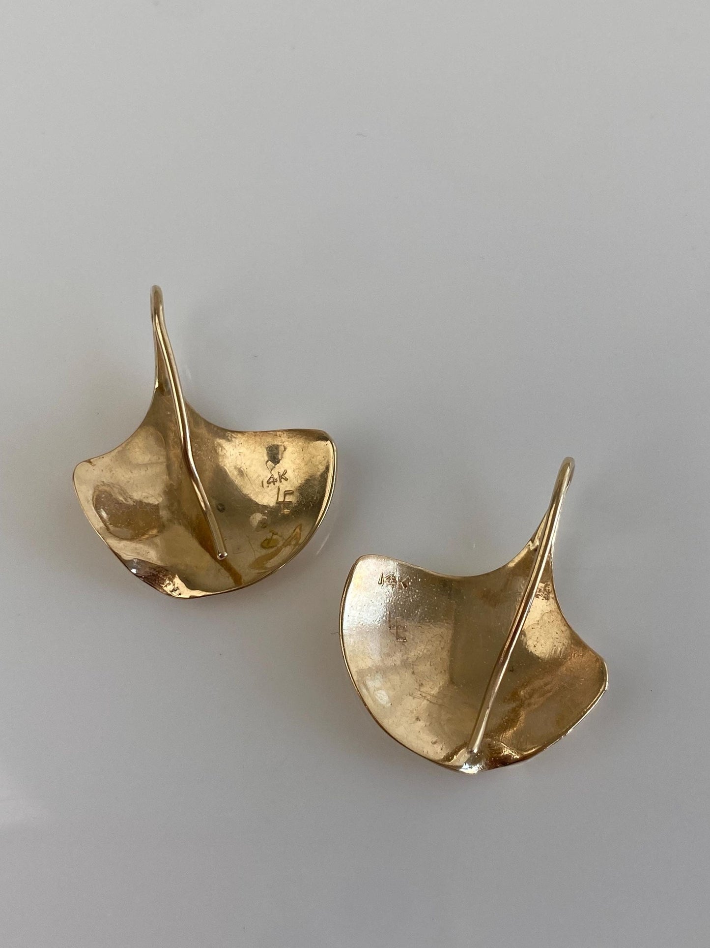 Vintage Solid 14k Yellow Gold Gingko Leaf Shape Drop Earrings
