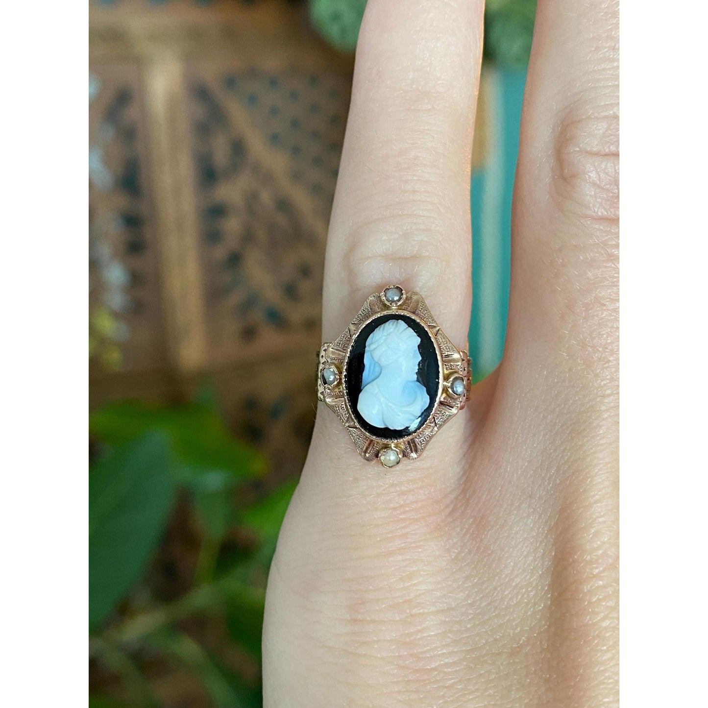 Vintage Solid 10k Rosey Gold Seed Pearl Cameo Ring - Size 3.75