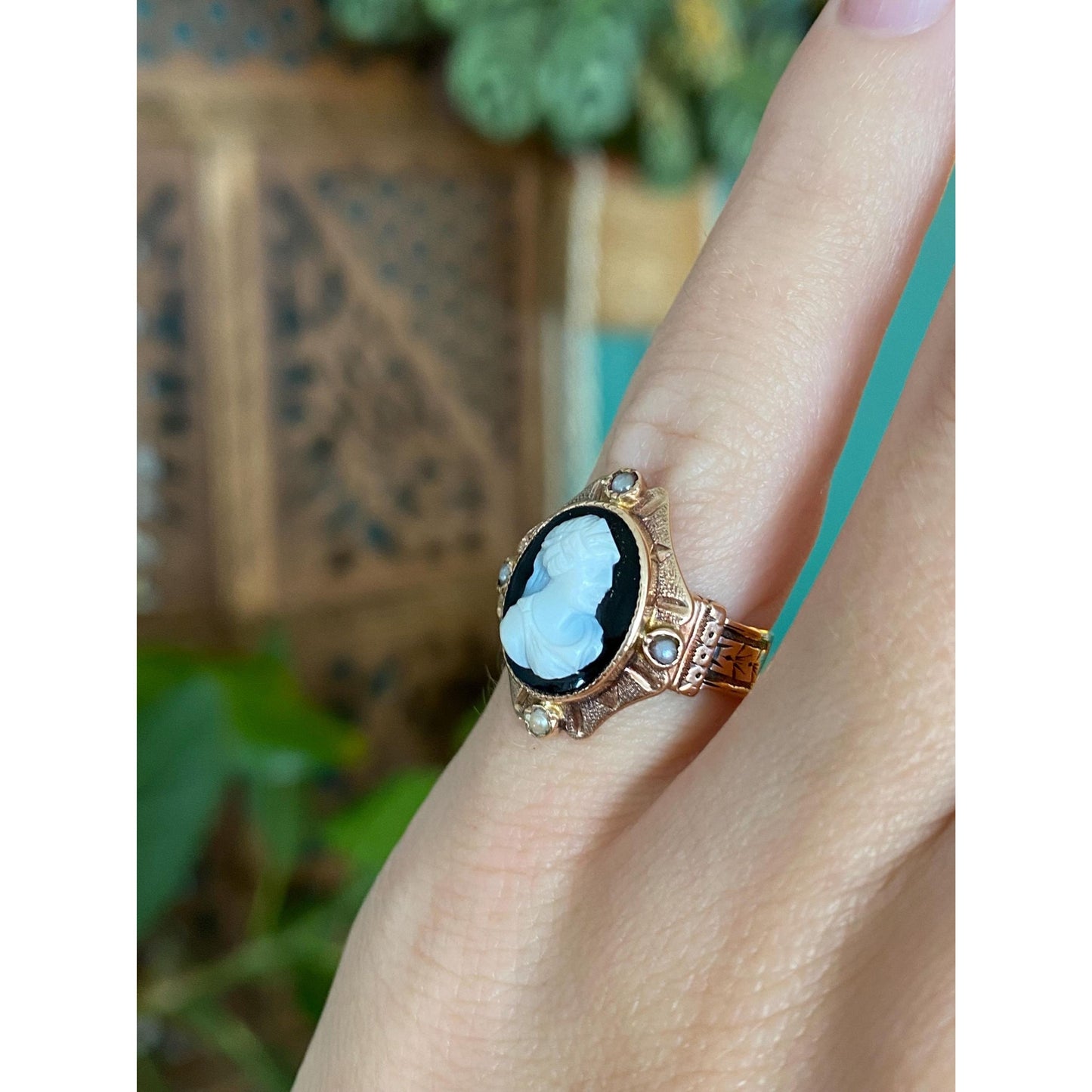 Vintage Solid 10k Rosey Gold Seed Pearl Cameo Ring - Size 3.75