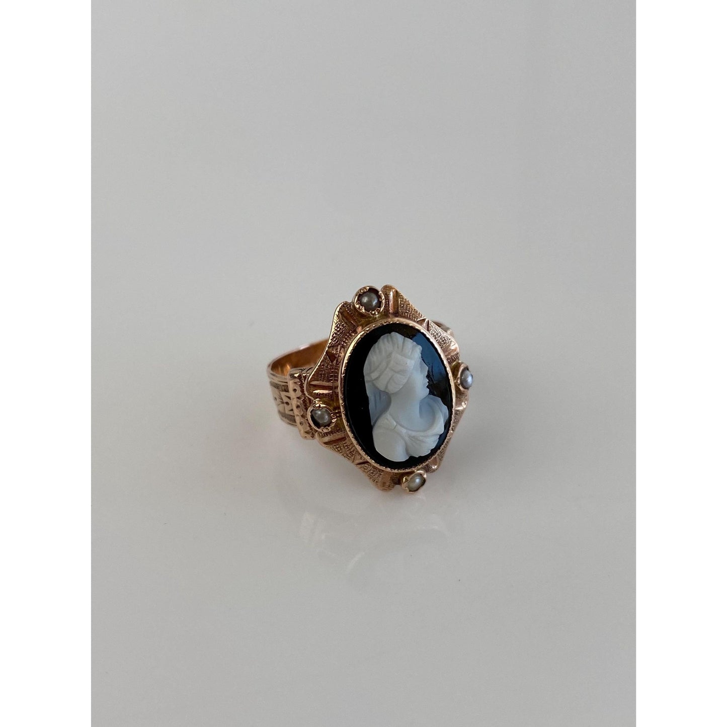 Vintage Solid 10k Rosey Gold Seed Pearl Cameo Ring - Size 3.75