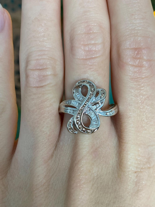 Vintage Solid 14k White Gold Champagne Diamond Ring - Size 9.25