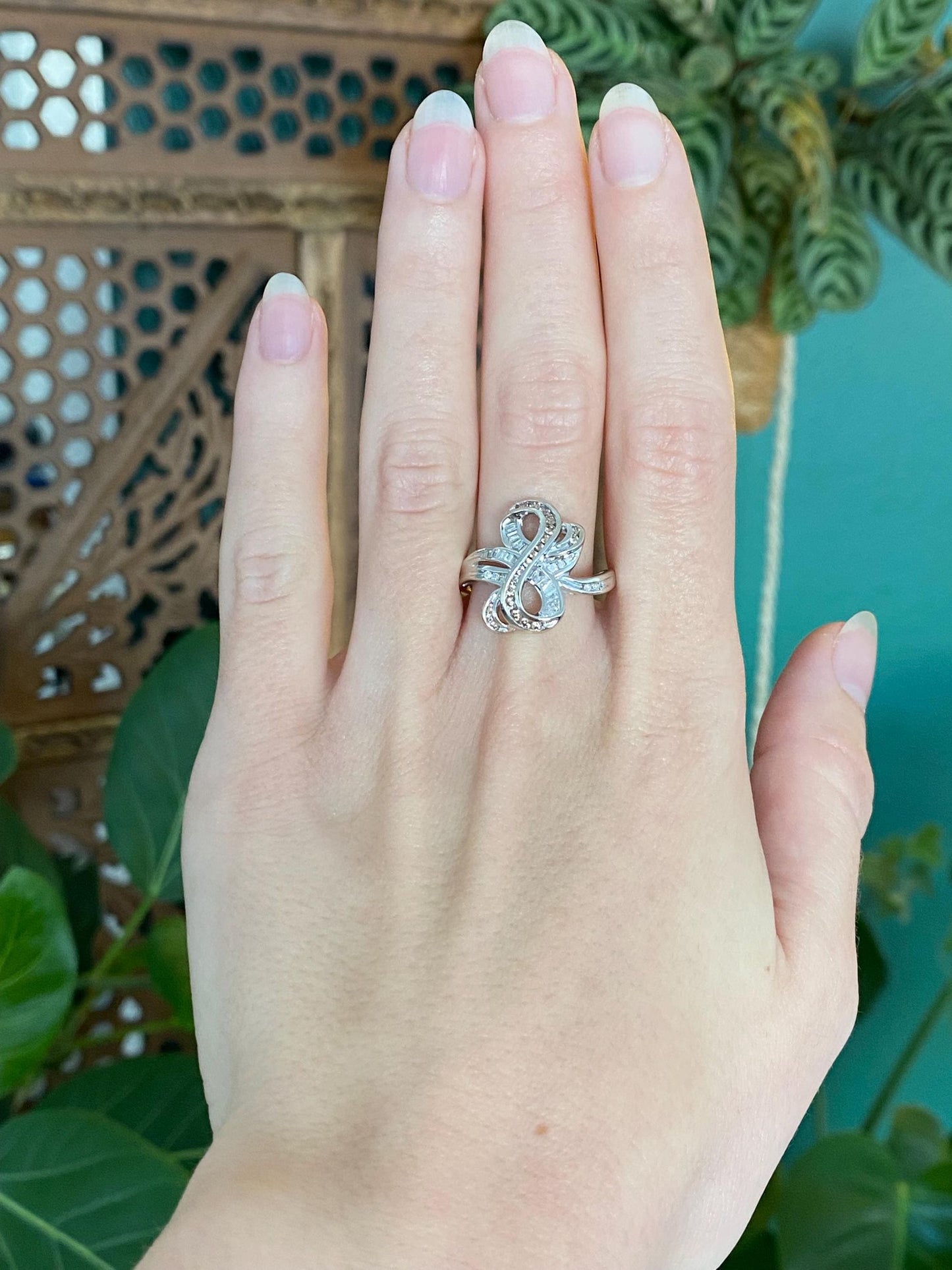 Vintage Solid 14k White Gold Champagne Diamond Ring - Size 9.25