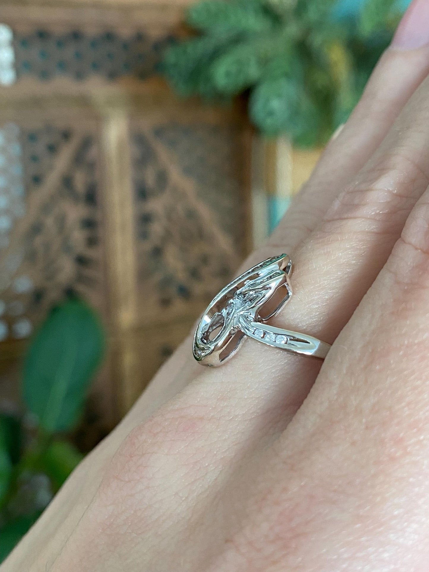 Vintage Solid 14k White Gold Champagne Diamond Ring - Size 9.25