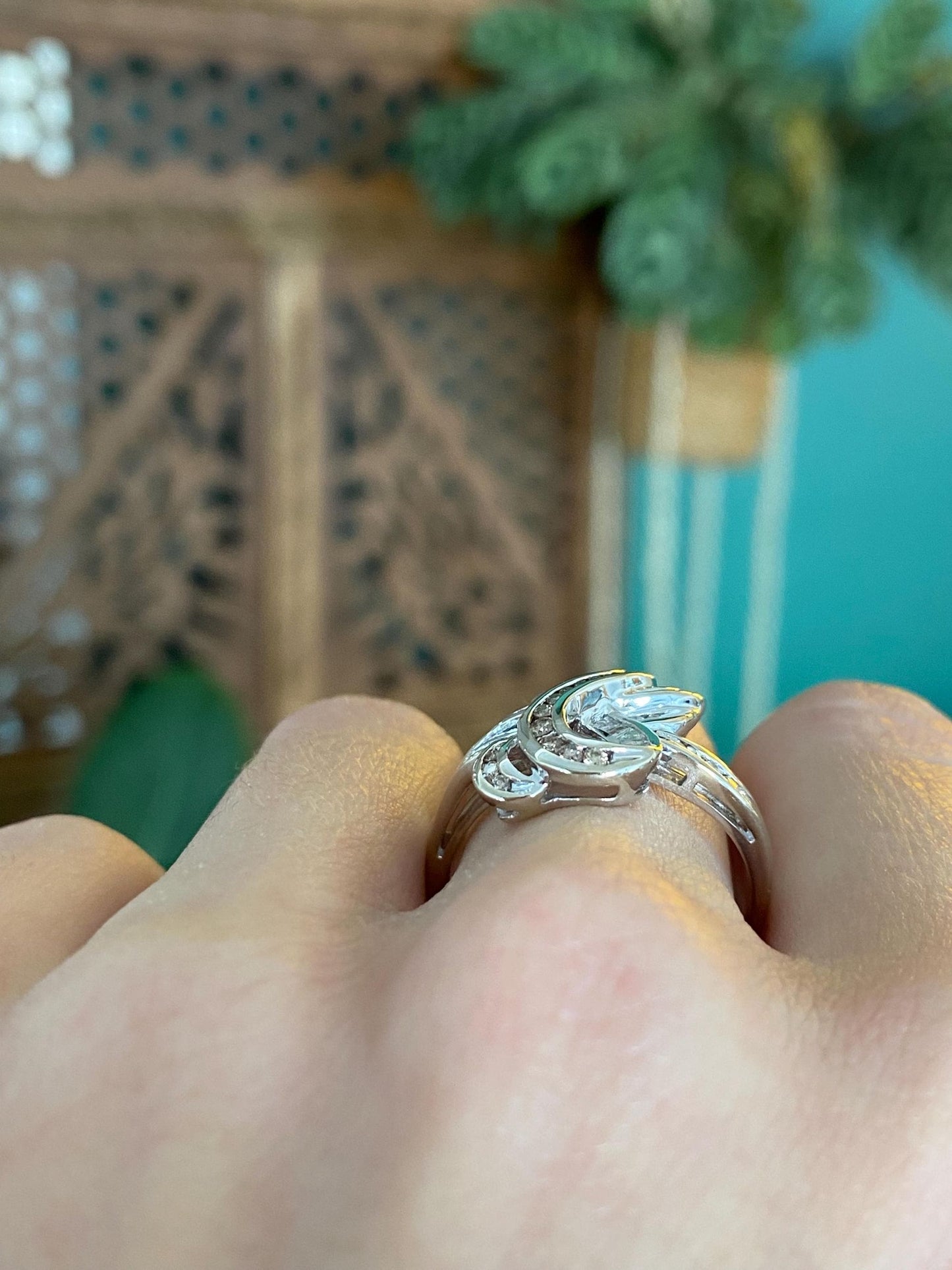 Vintage Solid 14k White Gold Champagne Diamond Ring - Size 9.25