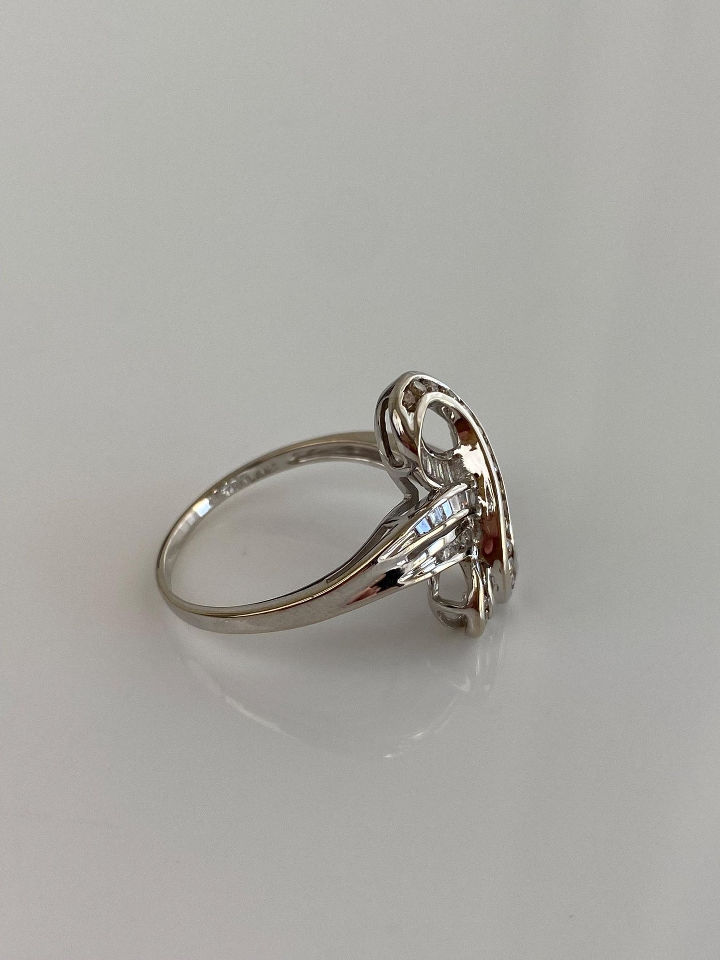 Vintage Solid 14k White Gold Champagne Diamond Ring - Size 9.25