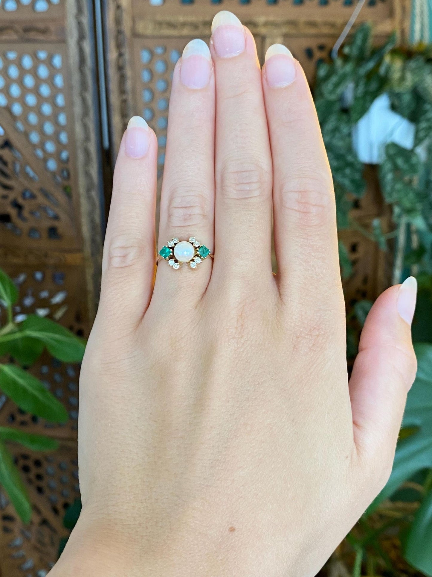 Vintage Solid 14k Yellow Gold Diamond Emerald Pearl Ring - Size 5