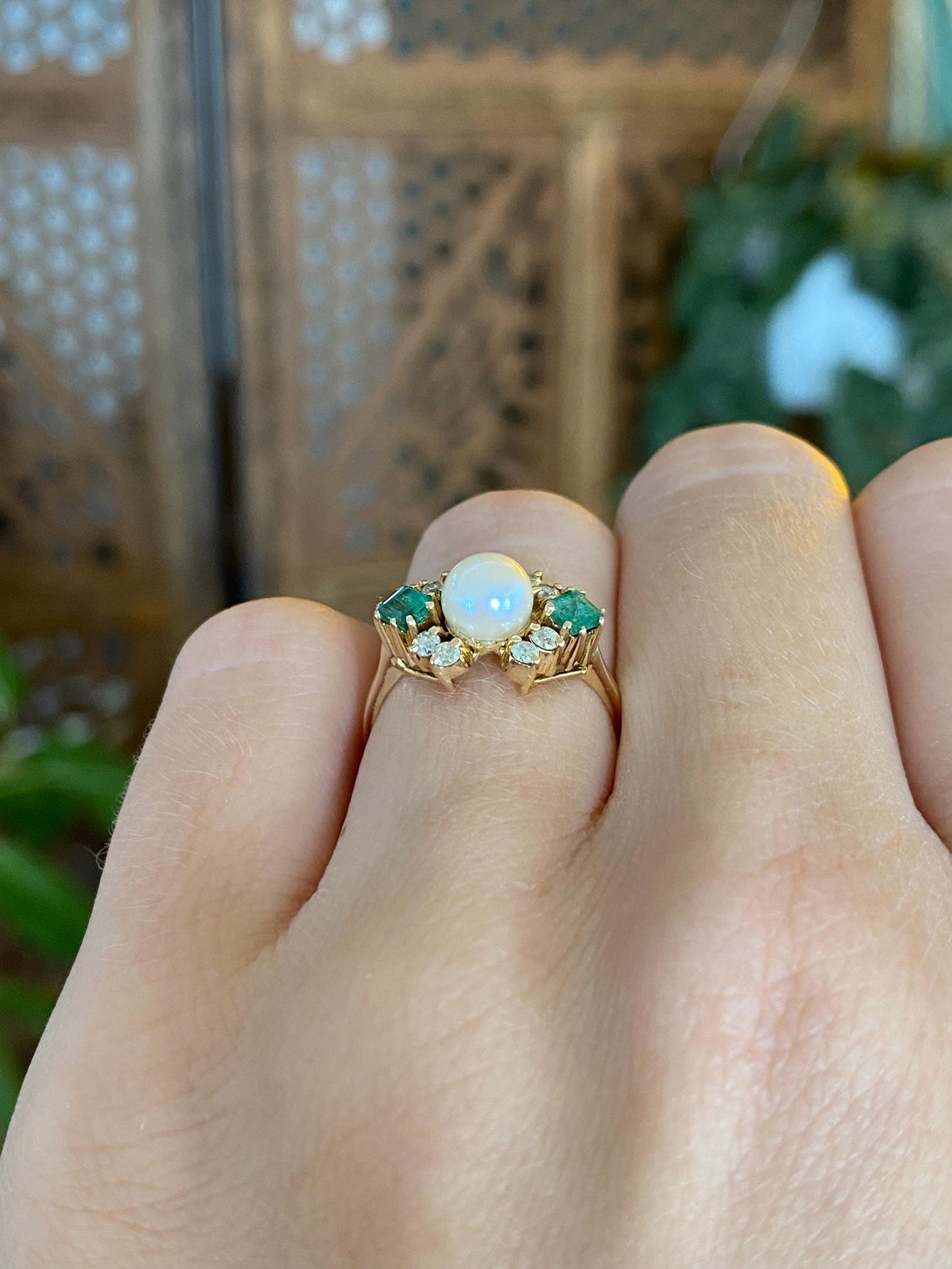 Vintage Solid 14k Yellow Gold Diamond Emerald Pearl Ring - Size 5