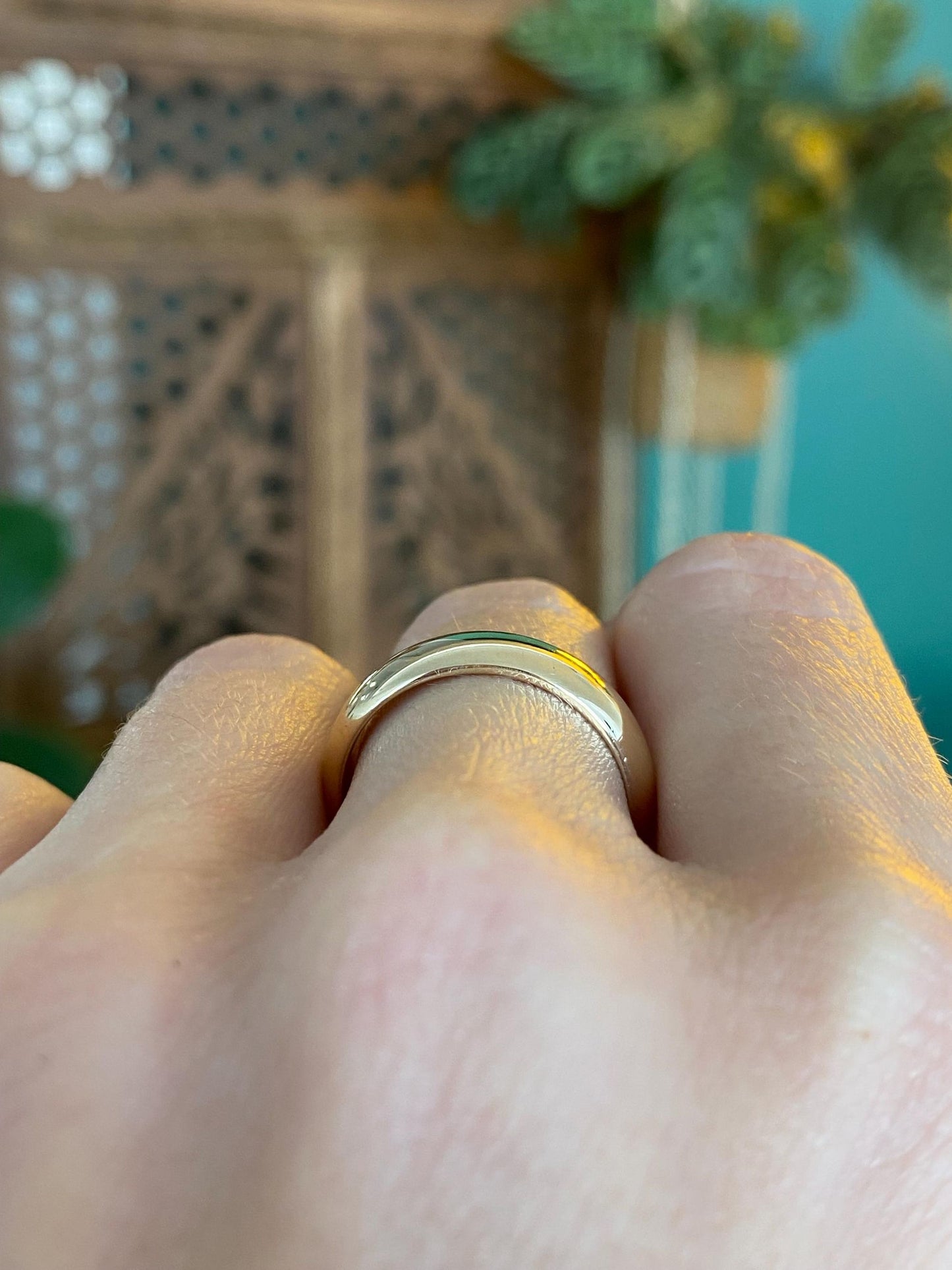 Vintage Solid 14k Yellow Gold Ring Band - Size 7.5