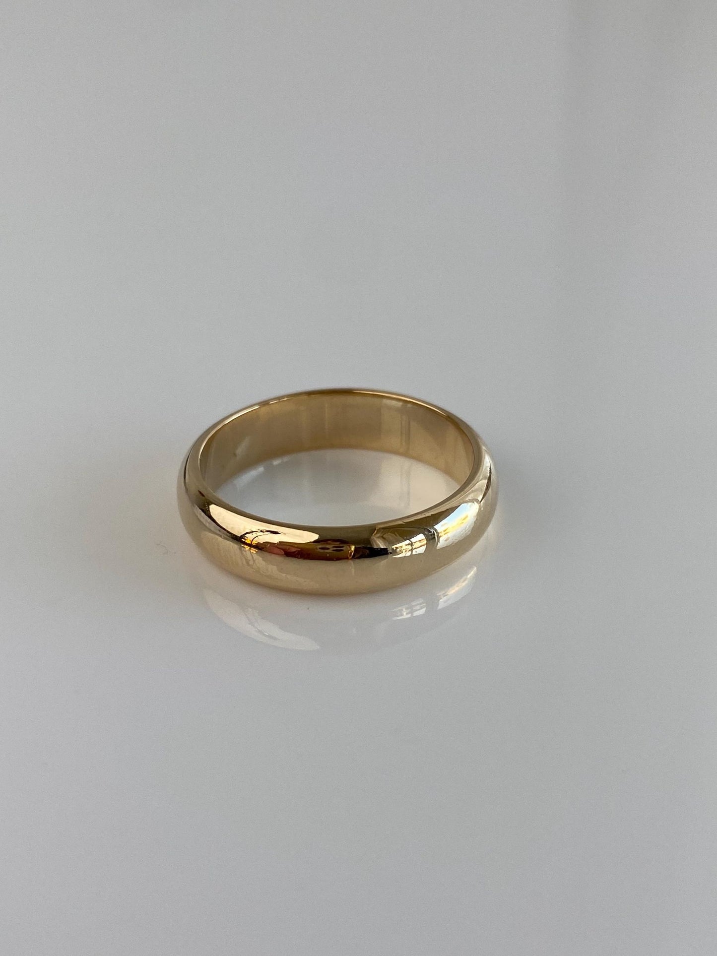 Vintage Solid 14k Yellow Gold Ring Band - Size 7.5