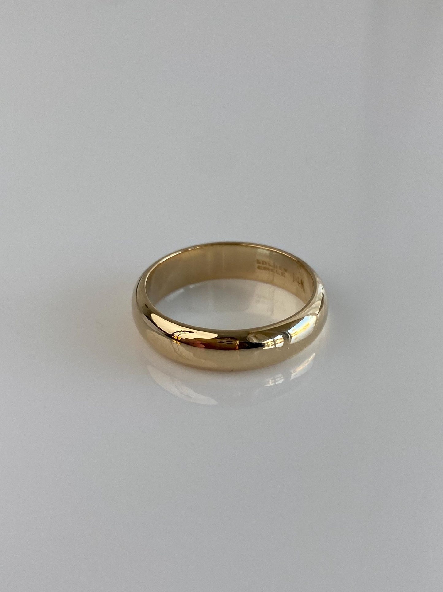 Vintage Solid 14k Yellow Gold Ring Band - Size 7.5