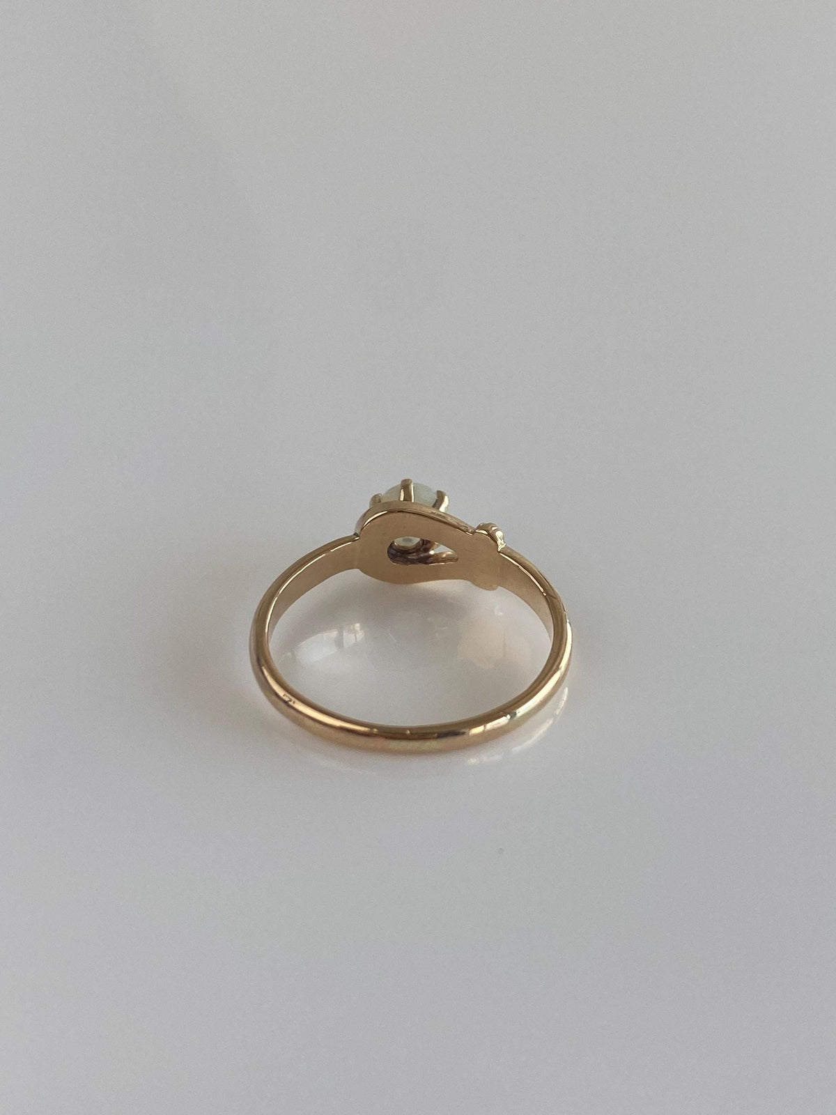 Vintage Solid 14k Yellow Gold Opal Ring - Size 4