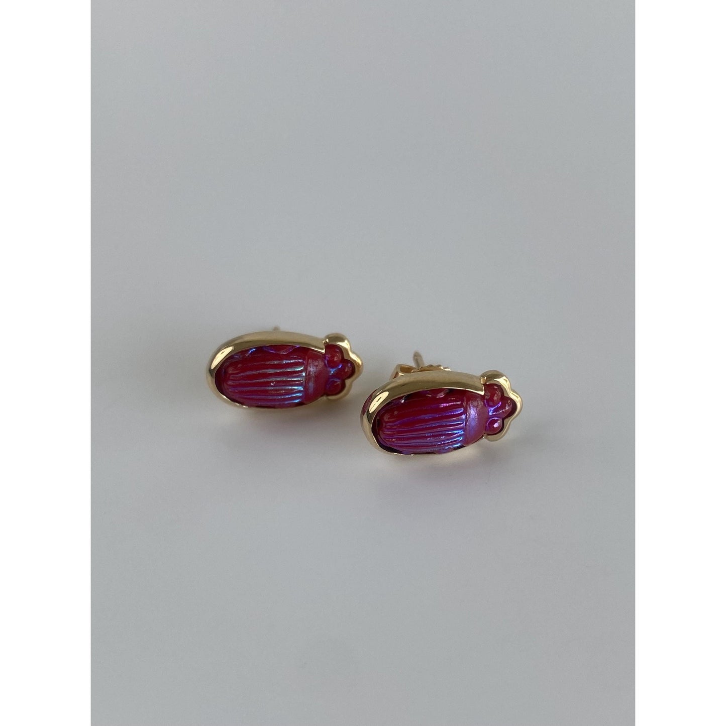 Vintage Solid 14k Yellow Gold Resin Beetle Stud Earrings