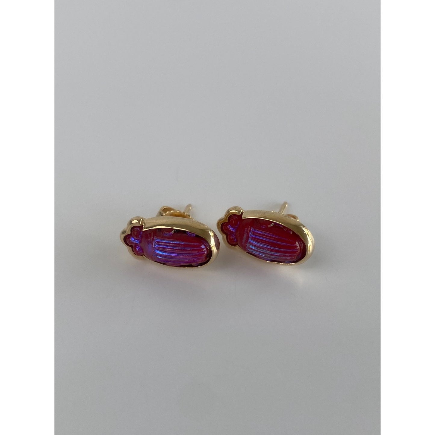 Vintage Solid 14k Yellow Gold Resin Beetle Stud Earrings