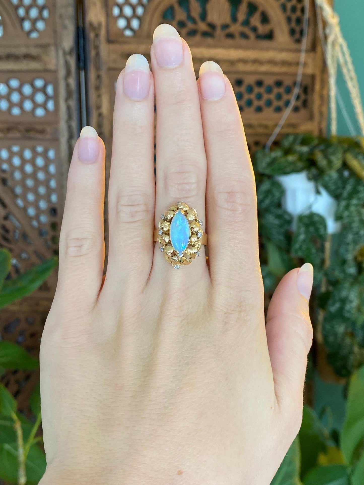 Vintage Solid 14k Yellow Gold Marquis Opal Diamond Leaves Ring - Size 6.25