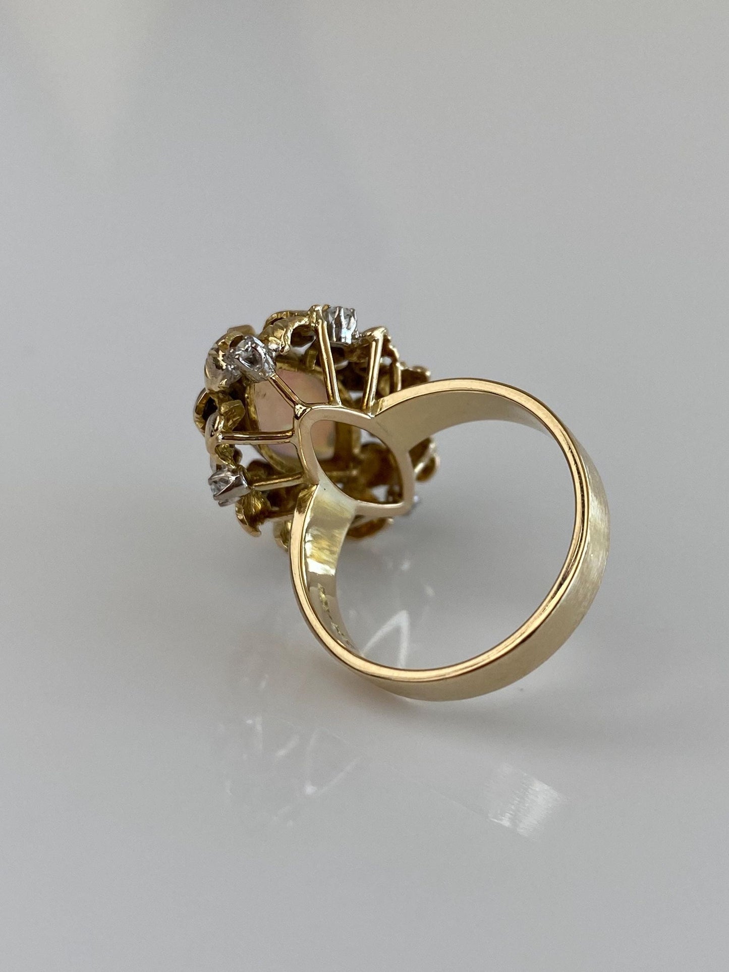 Vintage Solid 14k Yellow Gold Marquis Opal Diamond Leaves Ring - Size 6.25