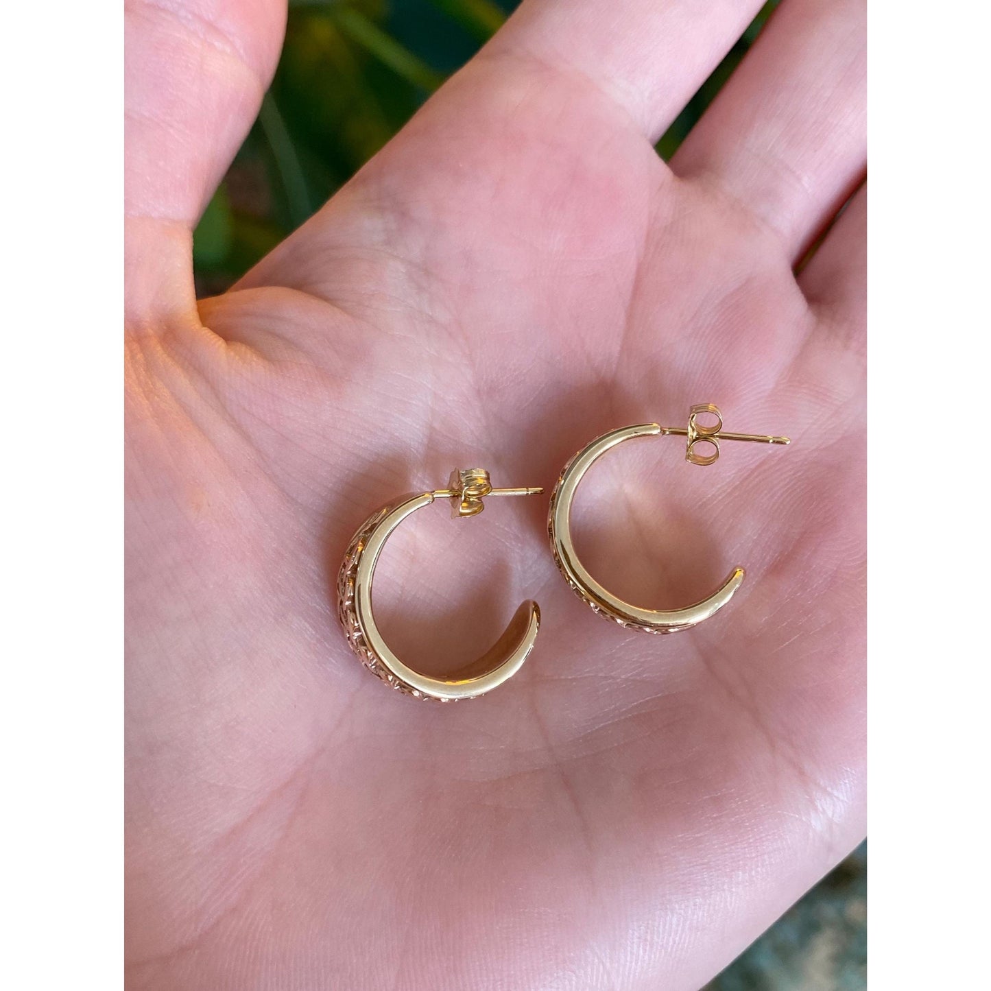 Vintage Solid 10k Yellow Gold Celtic Design Hoop Earrings