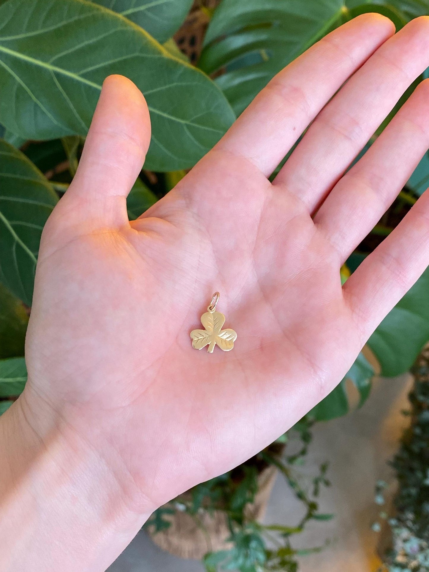 Vintage Solid 9k Yellow Gold Clover Charm