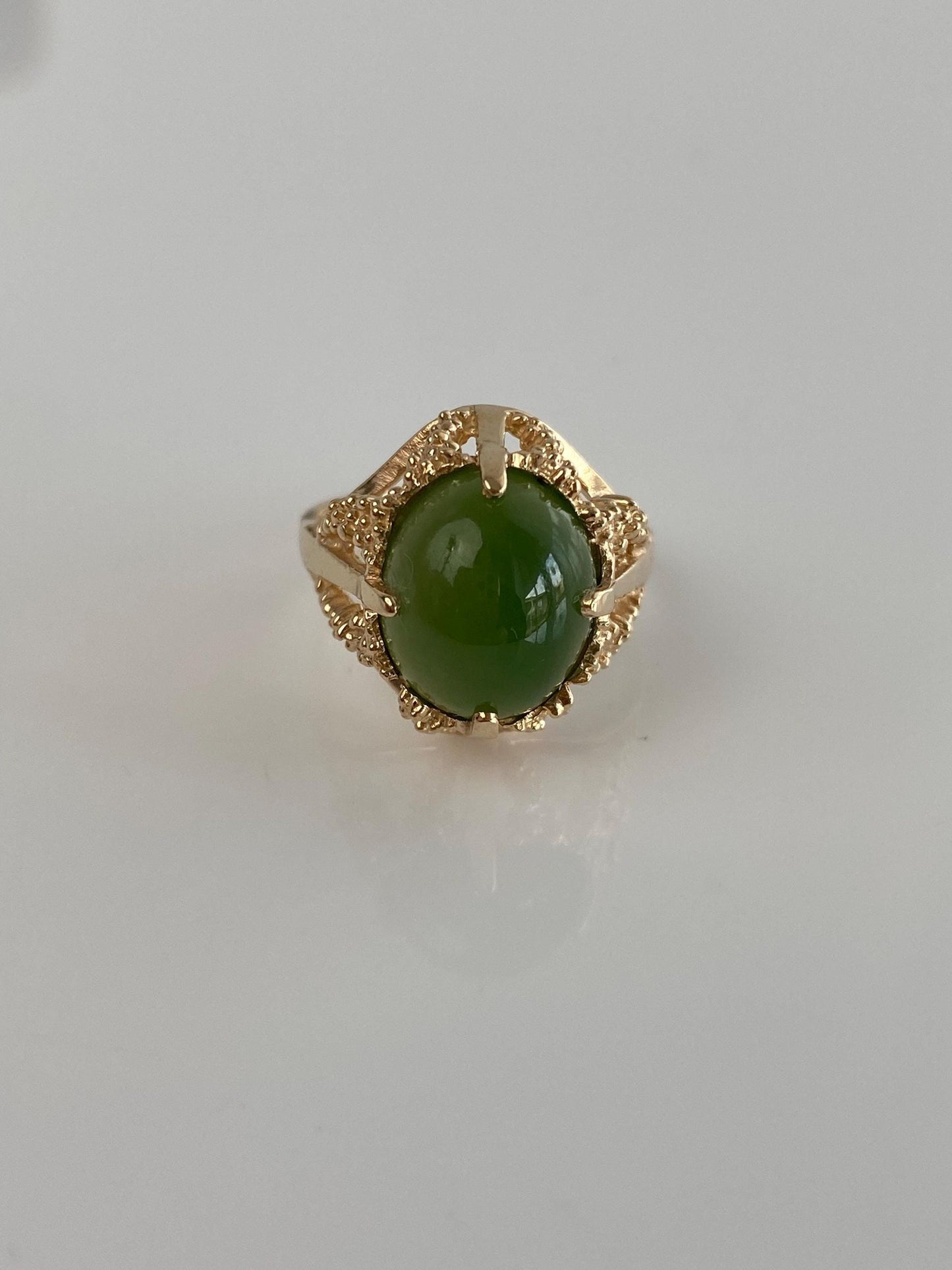 Vintage Solid 10k Yellow Gold Nephrite Ring - Size 6.25