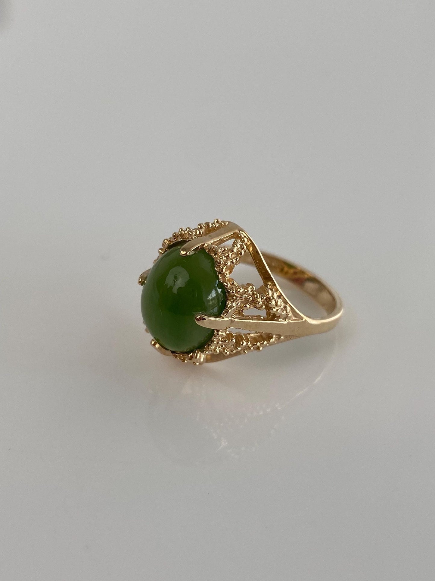 Vintage Solid 10k Yellow Gold Nephrite Ring - Size 6.25