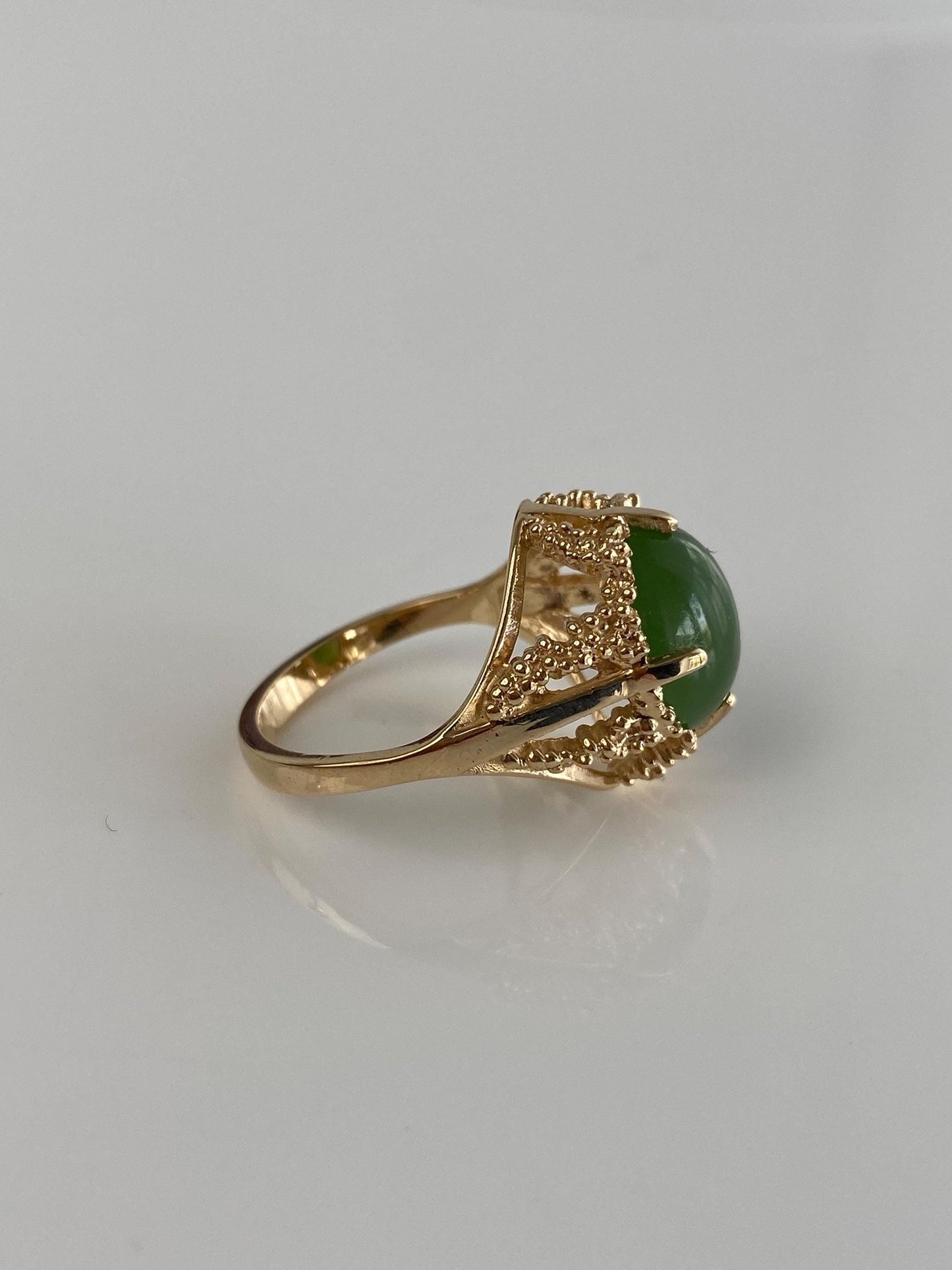 Vintage Solid 10k Yellow Gold Nephrite Ring - Size 6.25