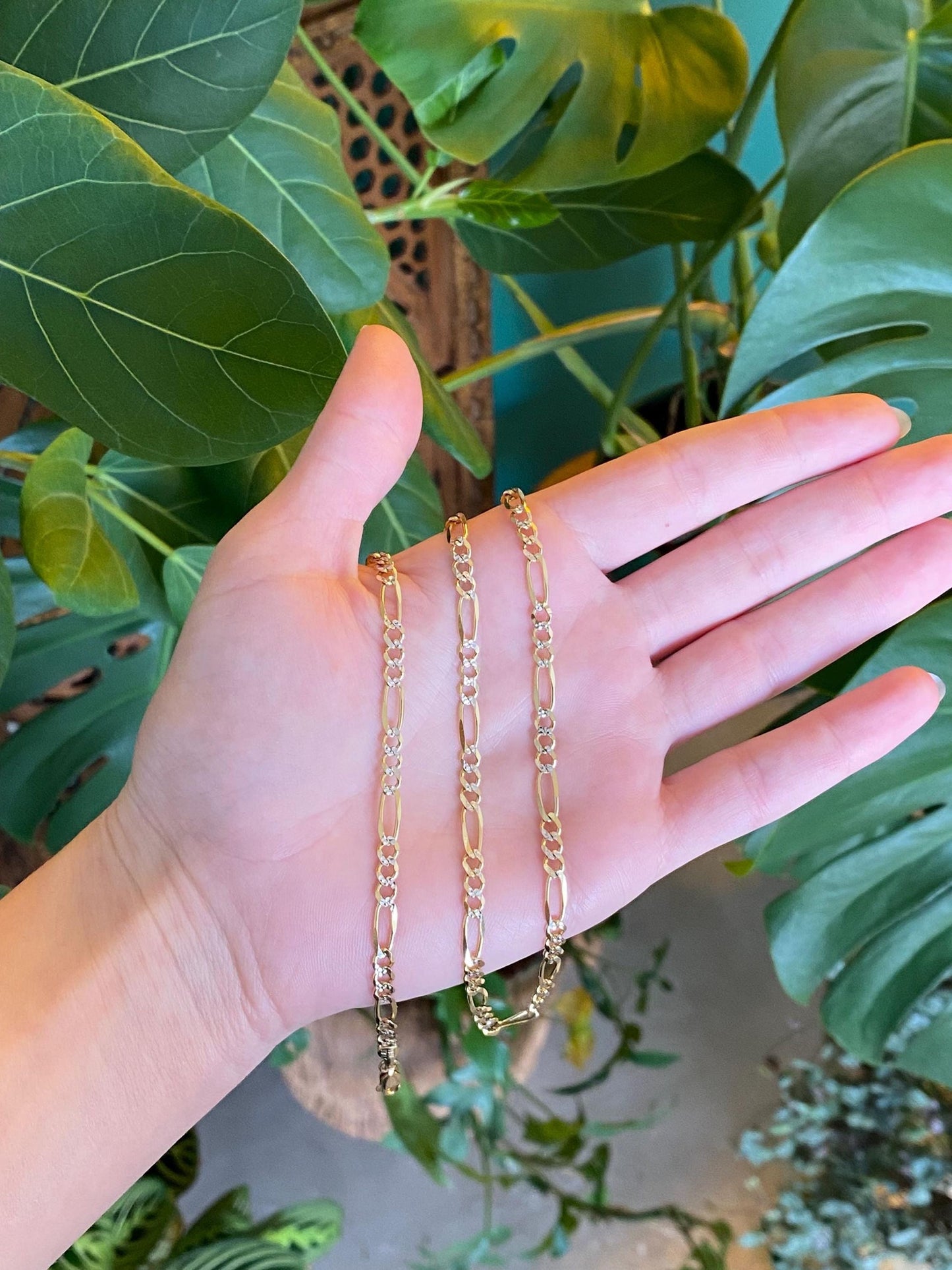 Vintage Solid 10k White & Yellow Gold Figaro Chain Necklace - 22 inches