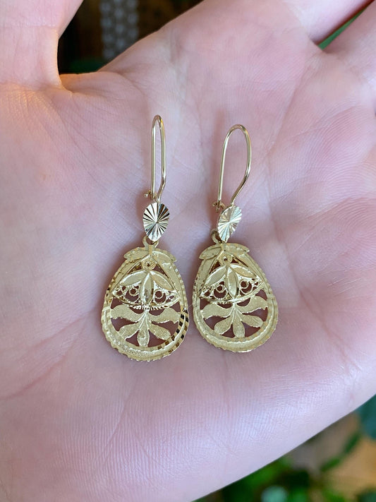 Vintage Solid 14k Yellow Gold Engine Turned Filigree Dangle Earrings