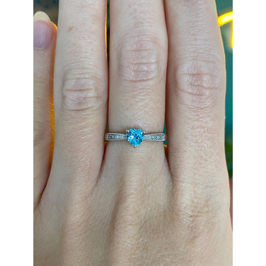 Vintage Solid 10k White Gold Diamond Topaz Heart Ring - Size 6.25