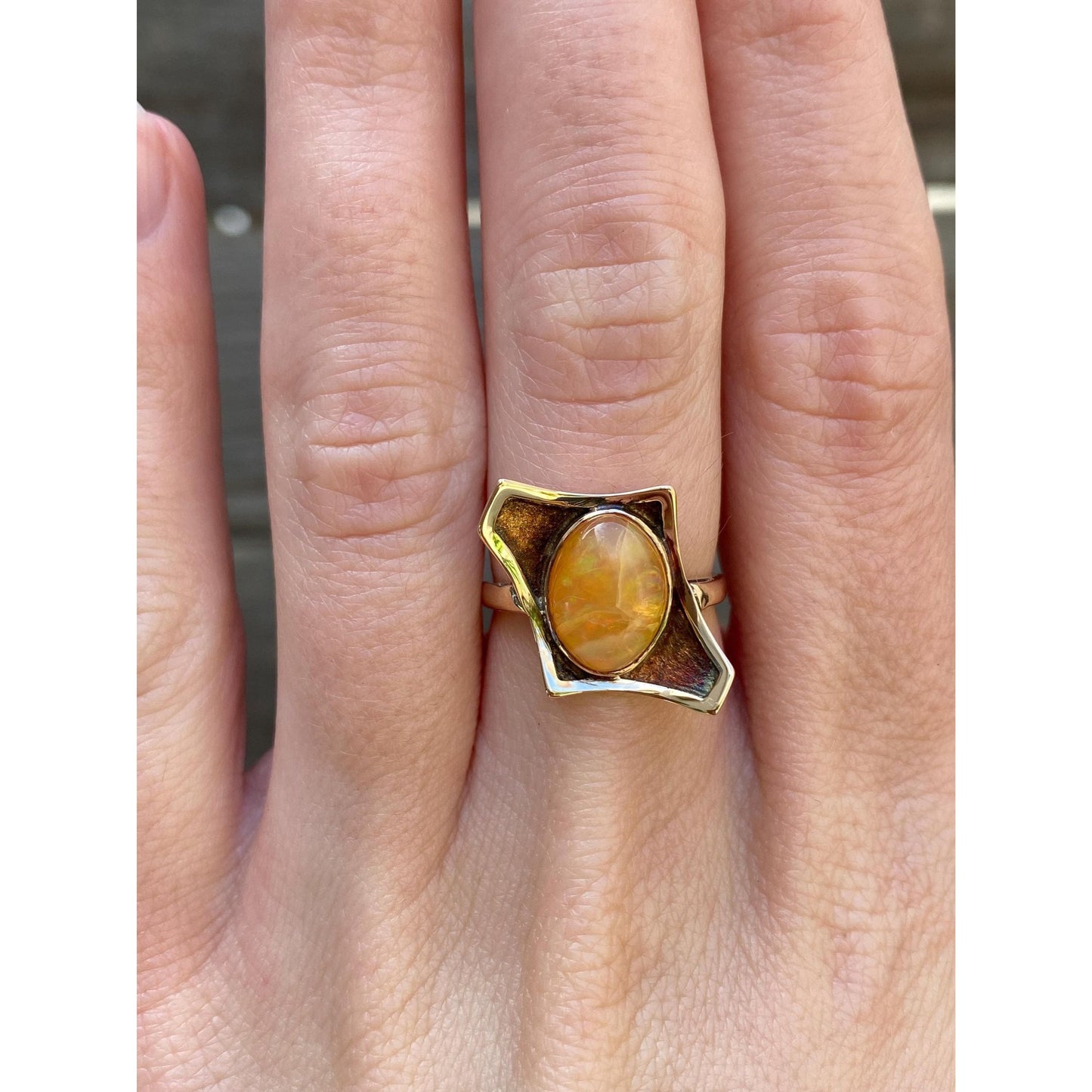Vintage Solid 14k Yellow Gold Mexican Fire Opal Ring Band - Size 5.75