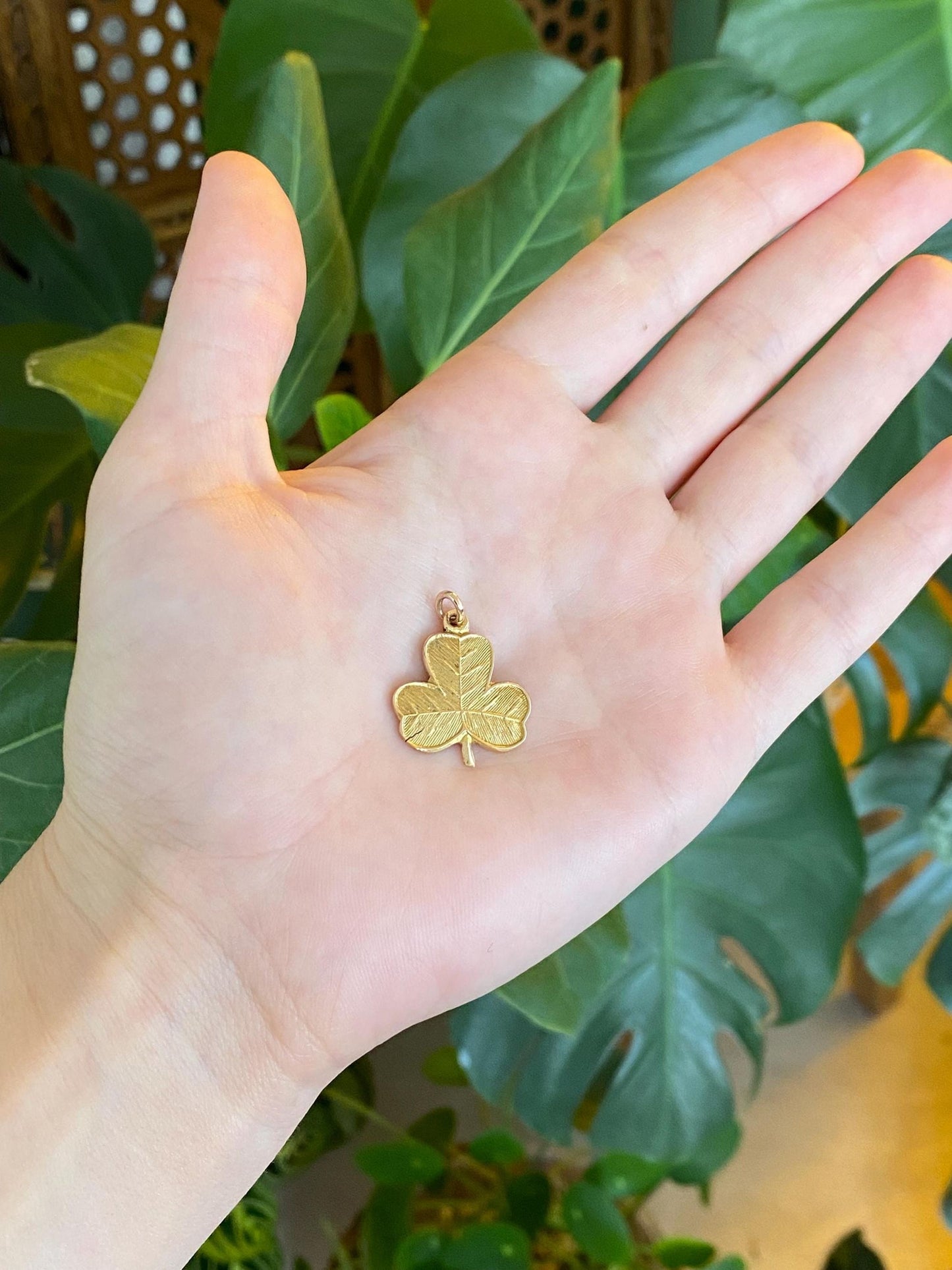 Vintage Solid 9k Yellow Gold Shamrock Clover Charm