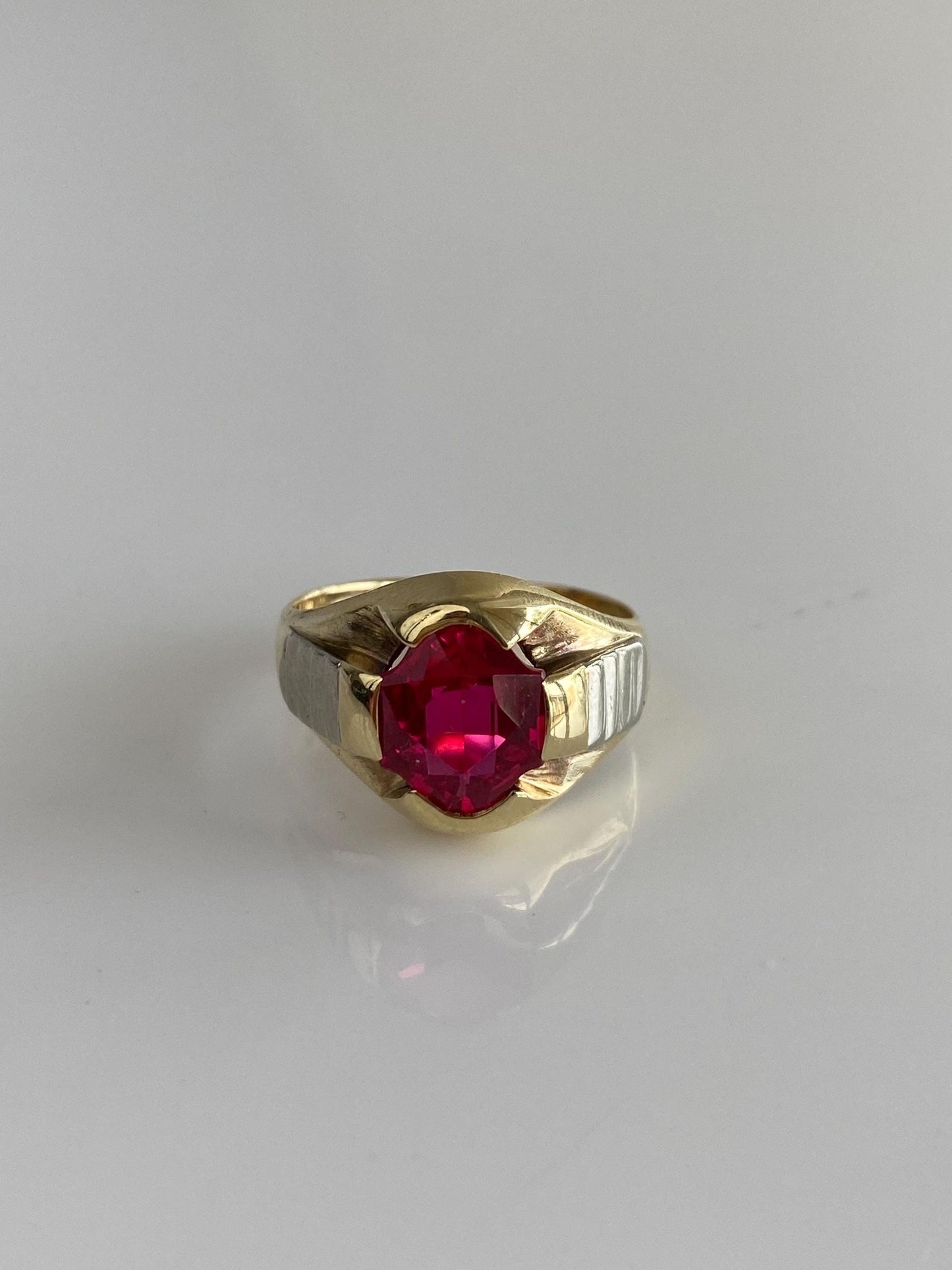 Vintage Solid 10k White & Yellow Gold Pink Sapphire Signet Ring - Size 7.25