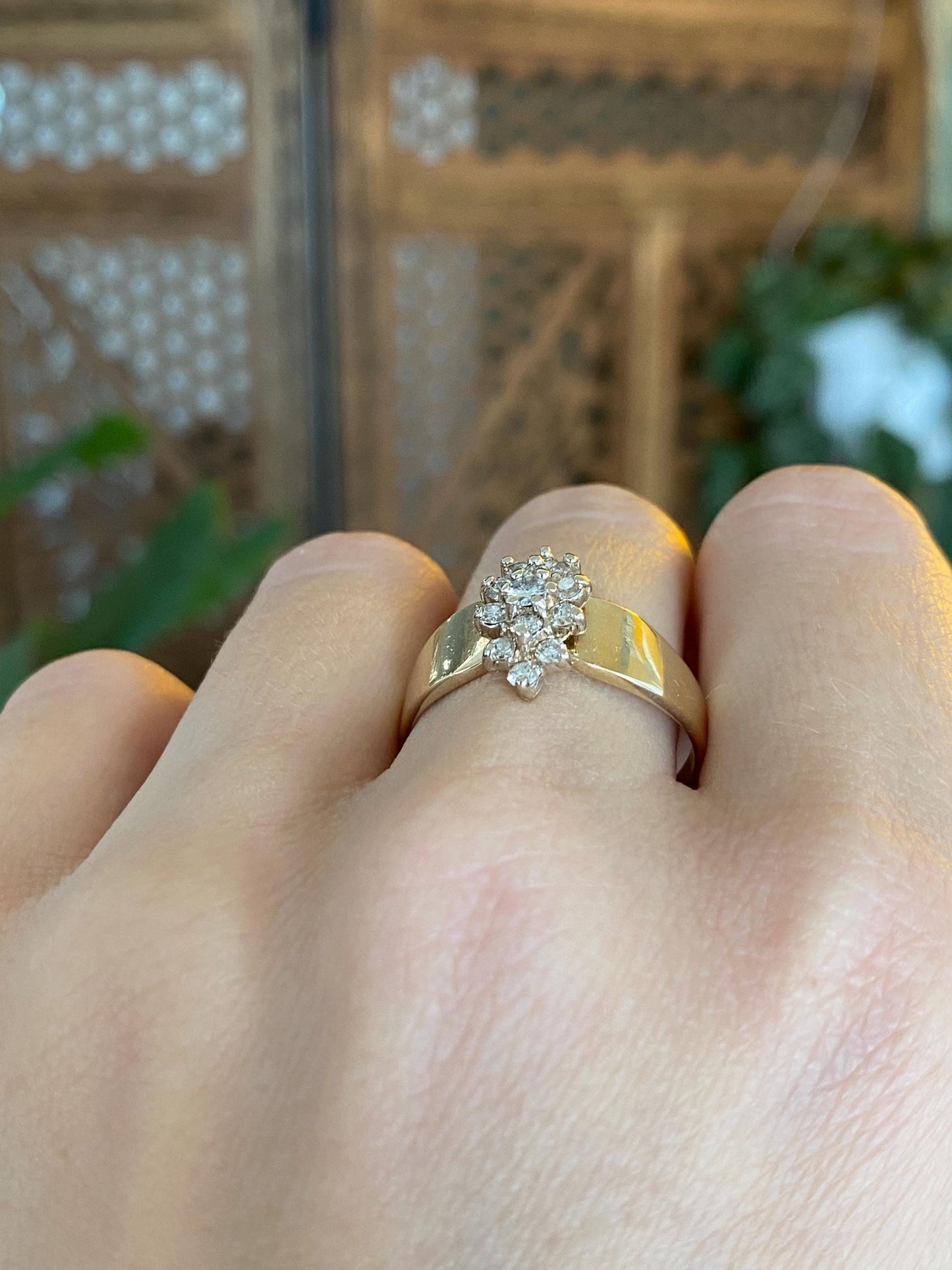 Vintage Solid 14k Yellow Gold Diamond Cluster Ring - Size 9.75