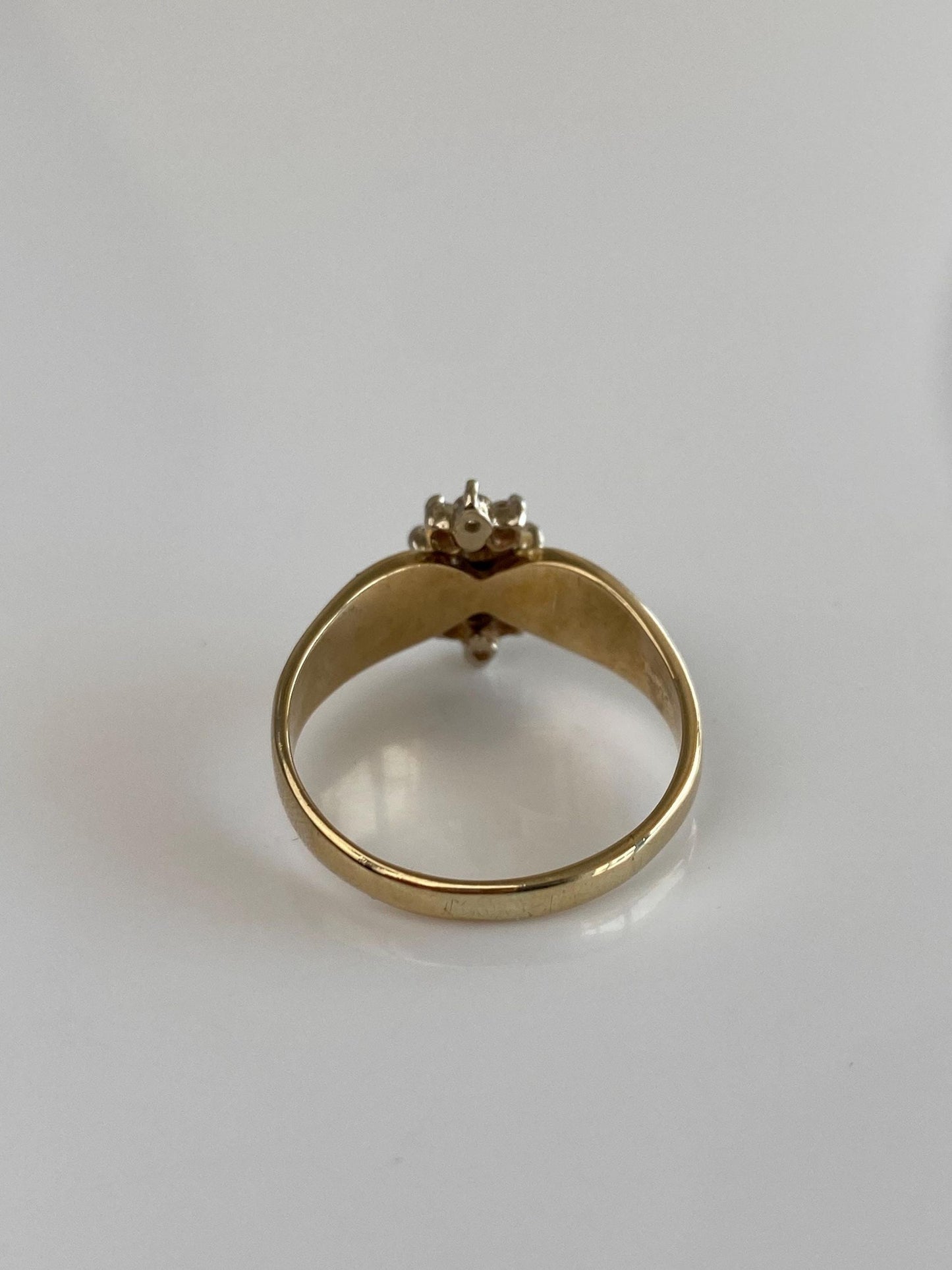 Vintage Solid 14k Yellow Gold Diamond Cluster Ring - Size 9.75