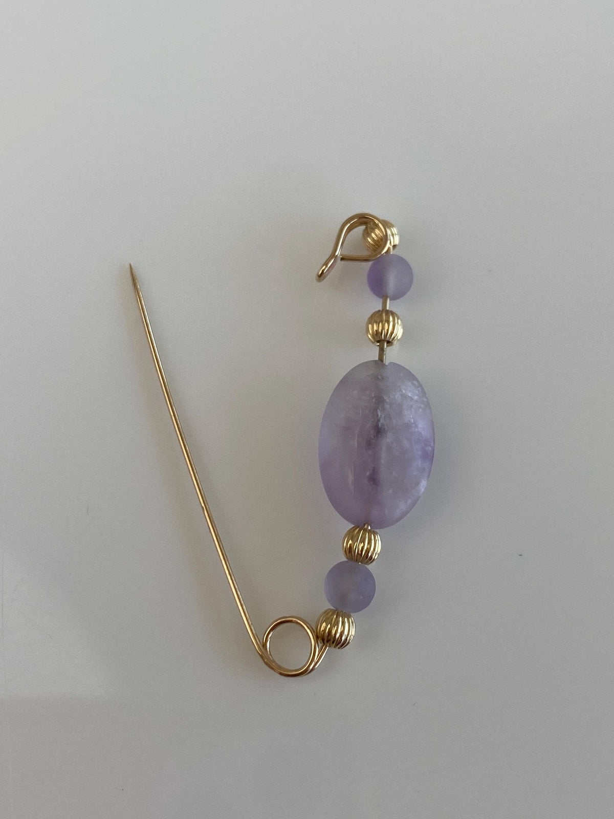 Vintage Solid 14k Yellow Gold Matte Purple & Gold Beads Safety Pin