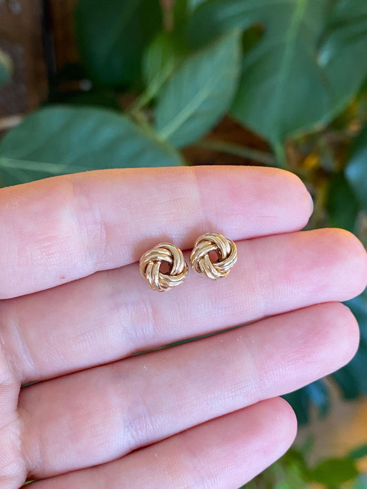 Vintage 14k Yellow Gold Knot Stud Earrings