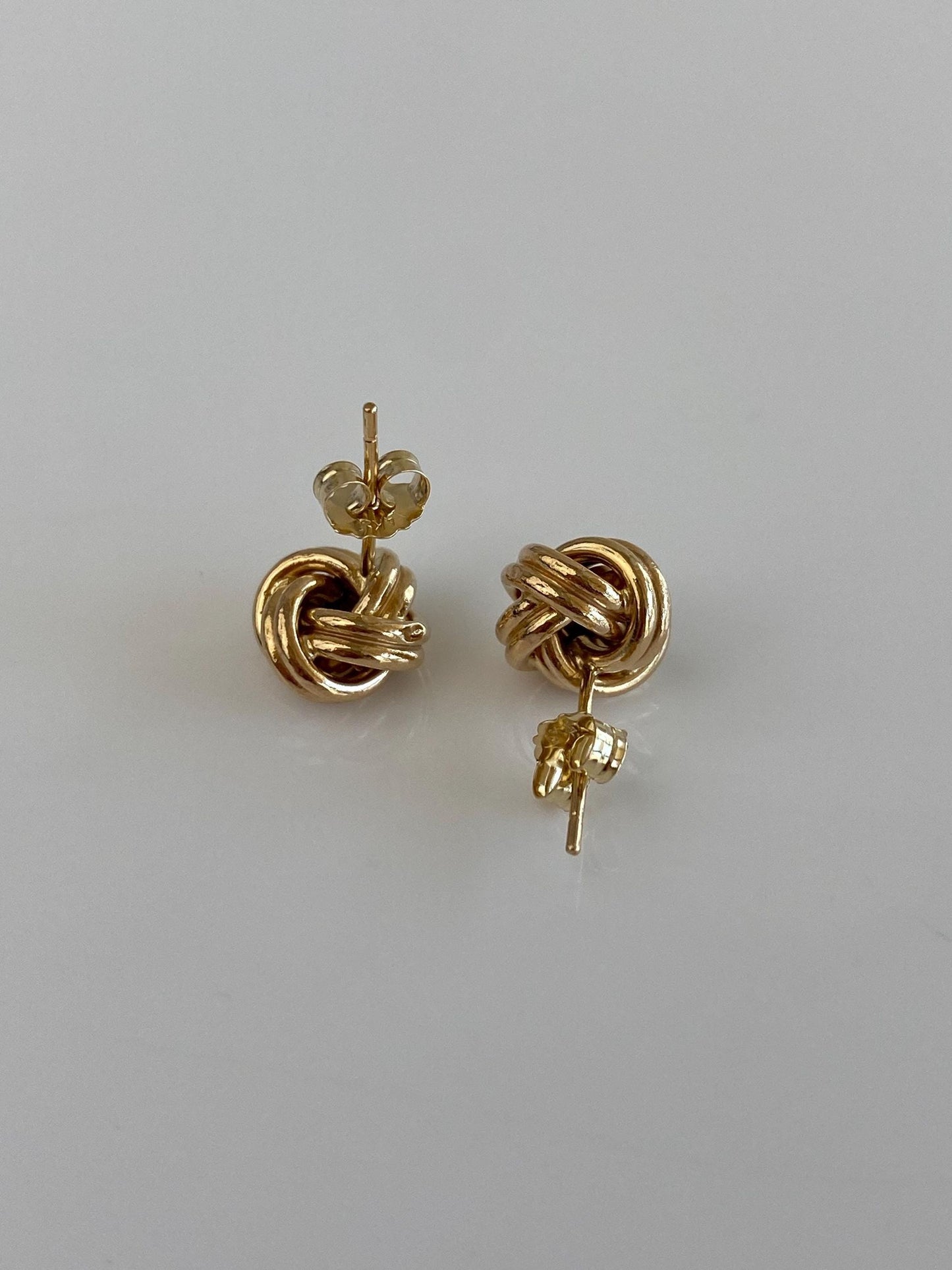 Vintage 14k Yellow Gold Knot Stud Earrings
