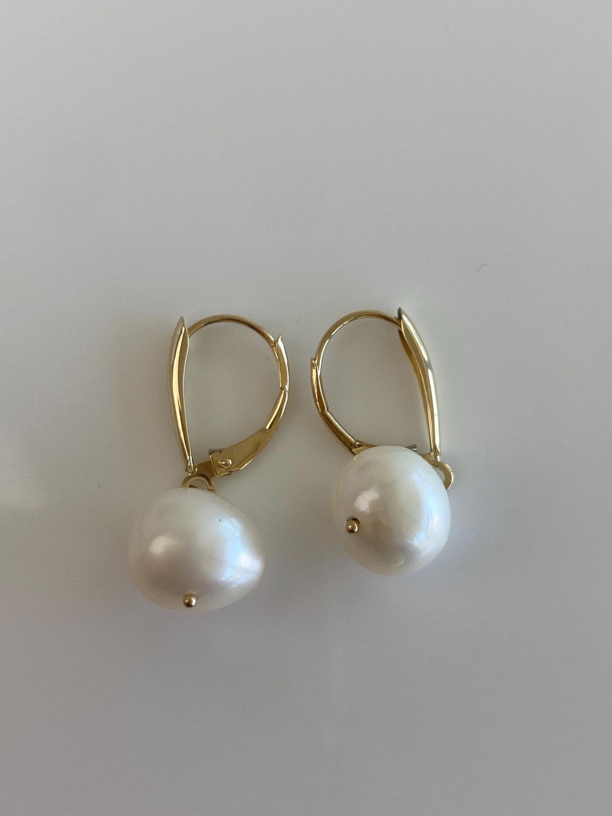 Vintage Solid 14k Yellow Gold Pearl Dangle Earrings