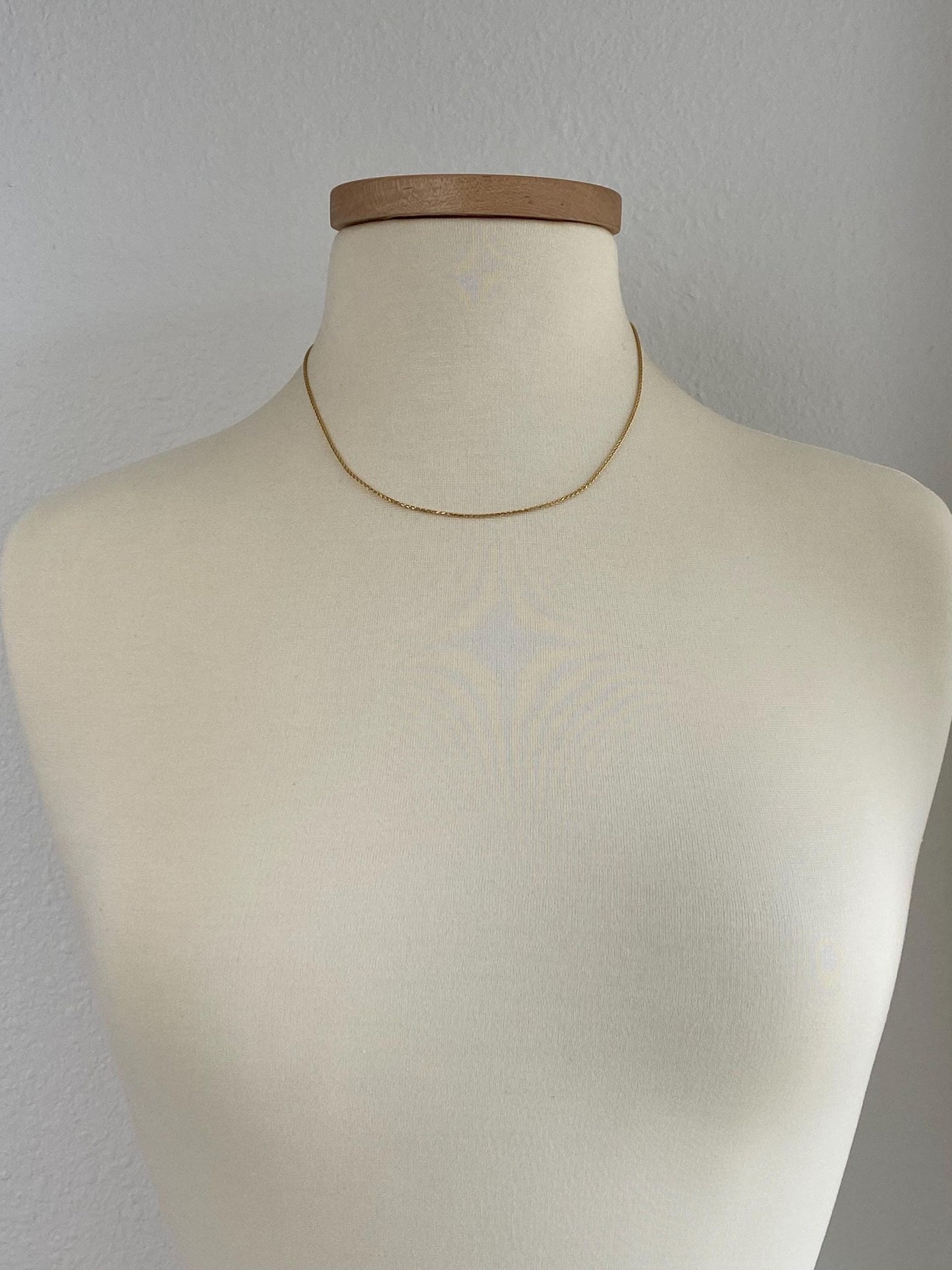 Vintage Solid 14k Yellow Gold Diamond Cut Slim Wheat Chain Necklace - 18 inches