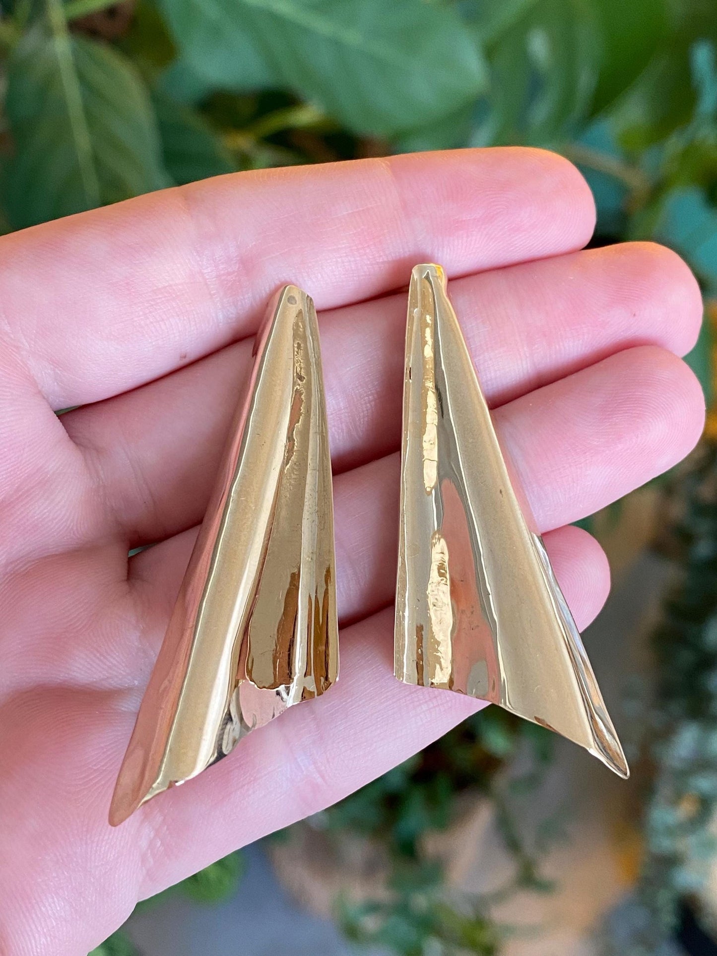 Vintage Solid 14k Yellow Gold Folded Triangle Stud Earrings