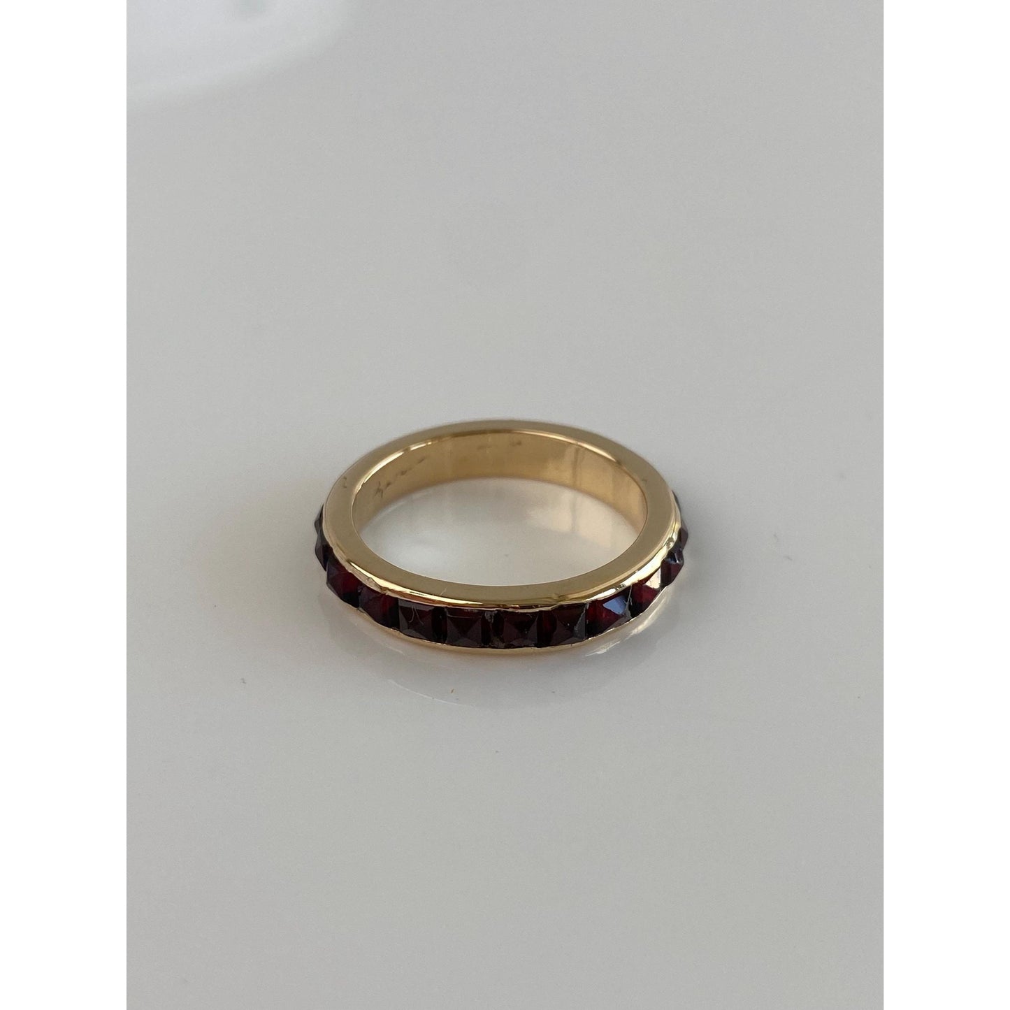 Vintage Solid 14k Yellow Gold Red Cubic Zirconia Pyramid Ring Band - Size 7.5