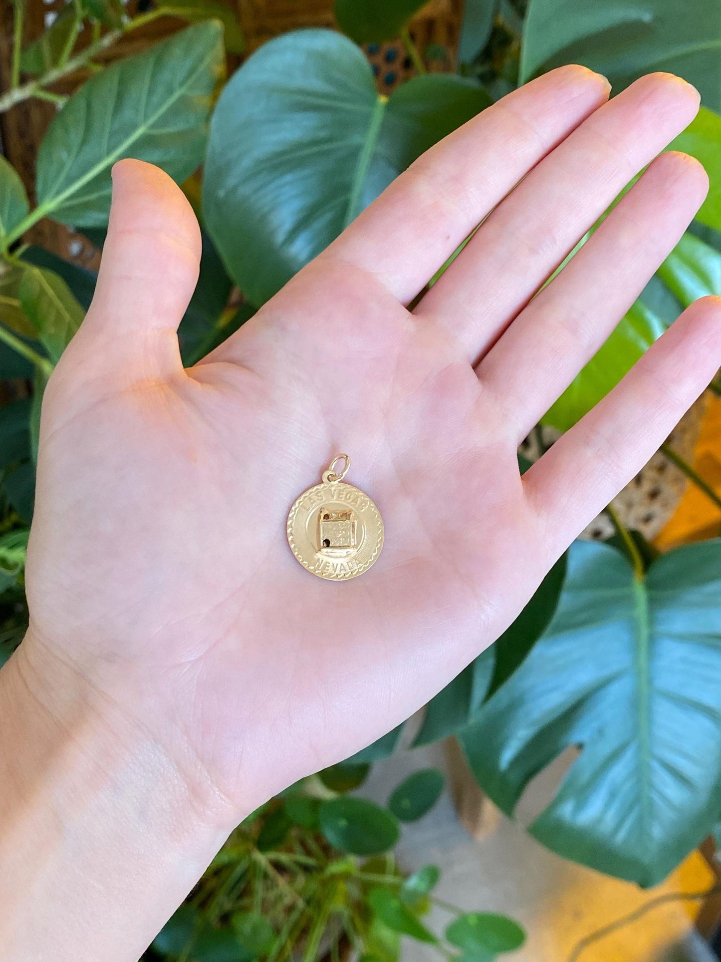 Vintage Solid 14k Yellow Gold Las Vegas Slot Machine Charm