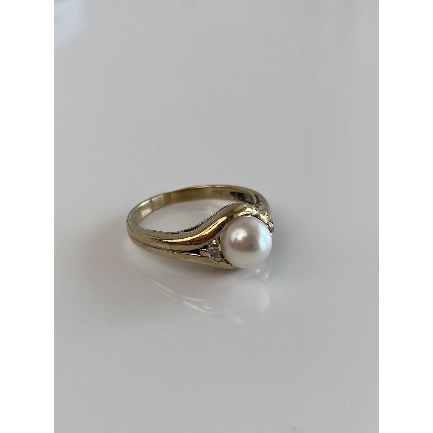 Vintage Solid 18k White Gold Diamond Pearl Ring - Size 7
